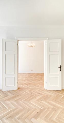 Missing alternative text