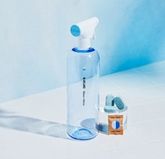 Blueland Glass + Mirror Starter Set: 1 refillable cleaning bottle 3 tablets