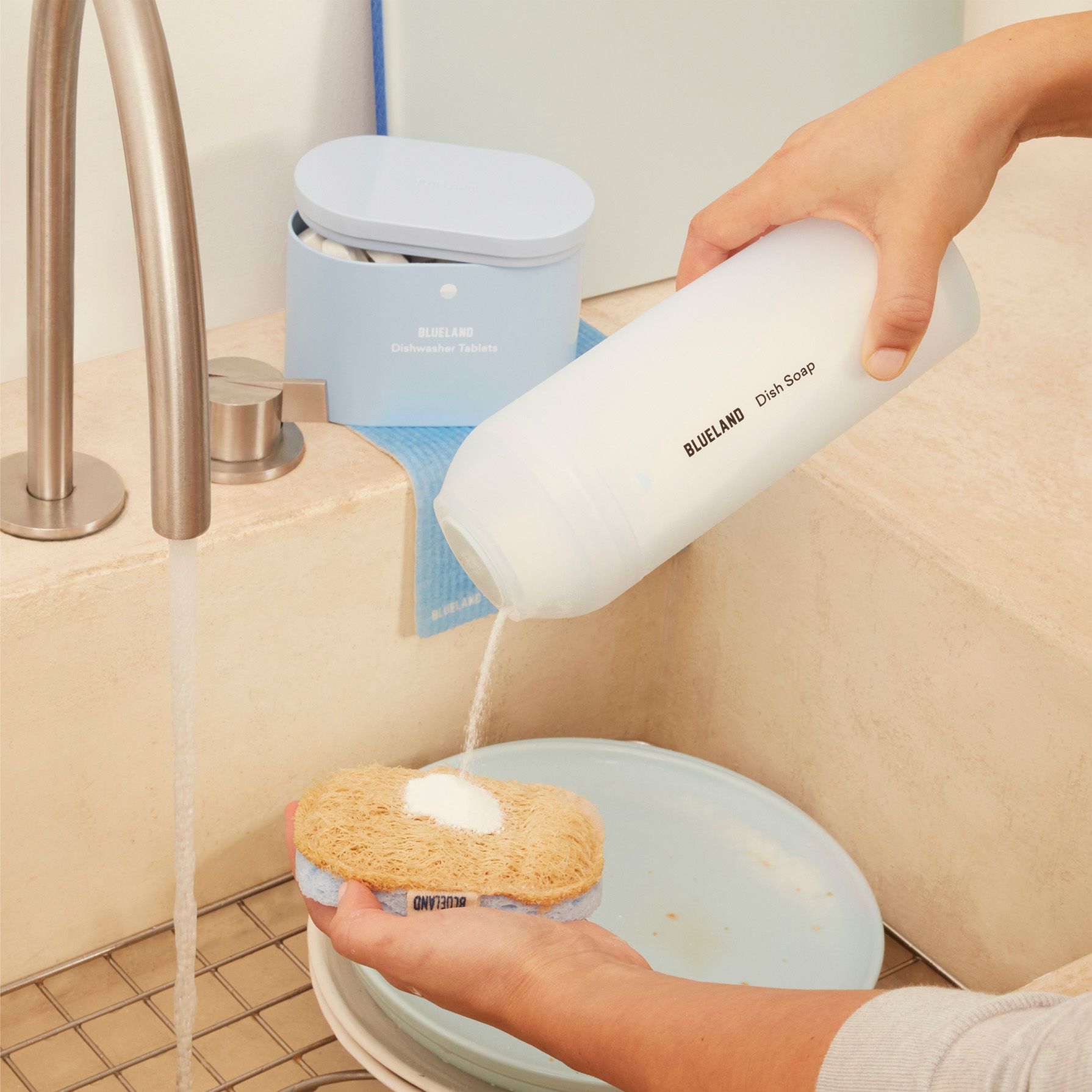 HANDHELD SOAP DISPENSER BRUSH FOR CLEANING WASHING DISH PLATE, 1