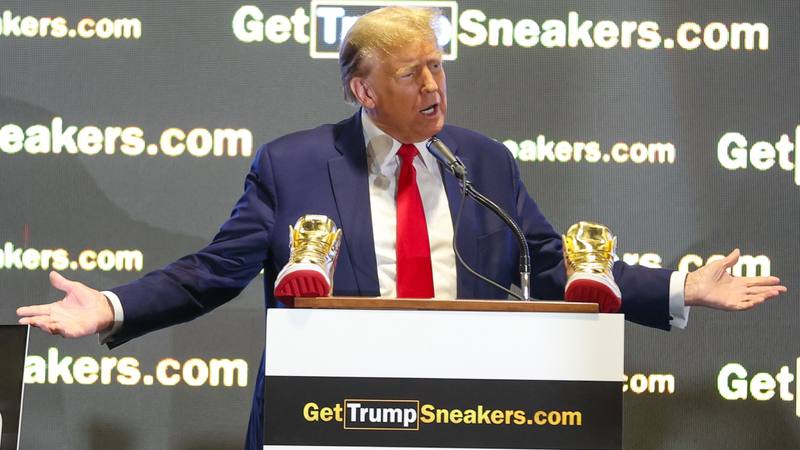 Trump’s 1,000 sneakers sell out in 2 hours