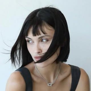 Sarah Ellen, Sydney-based creator with a luxury brand roster and a curated 35-post feed