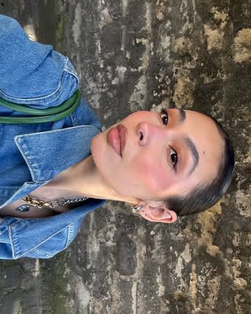Chloé Gervais: Romanticizing my life 🌷 @armanibeauty @sephorafrance #lookupforvertigo