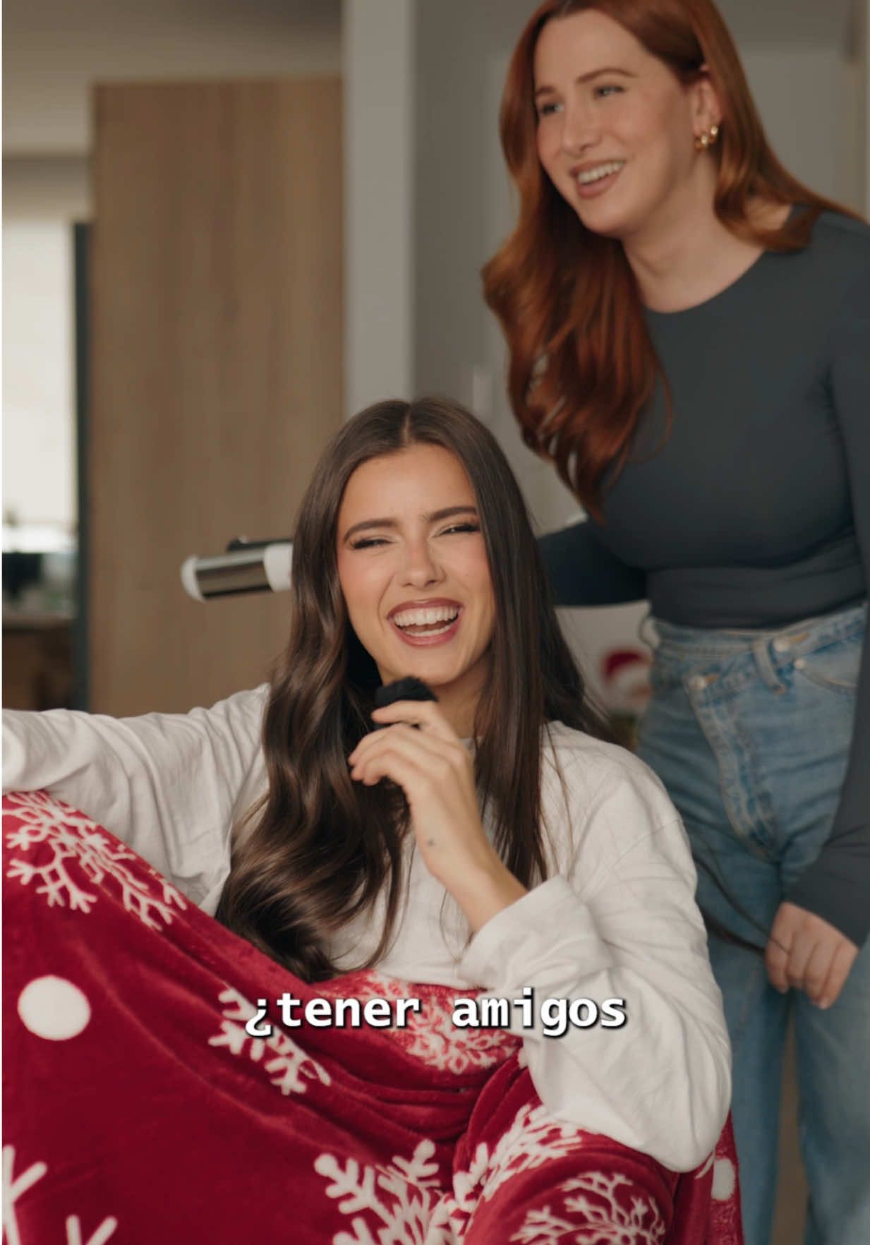 Mar Lucas: Como embajadora de @L’Oréal Professionnel , confío en la #SteamPod ya que en mis shows y videoclips me deja un