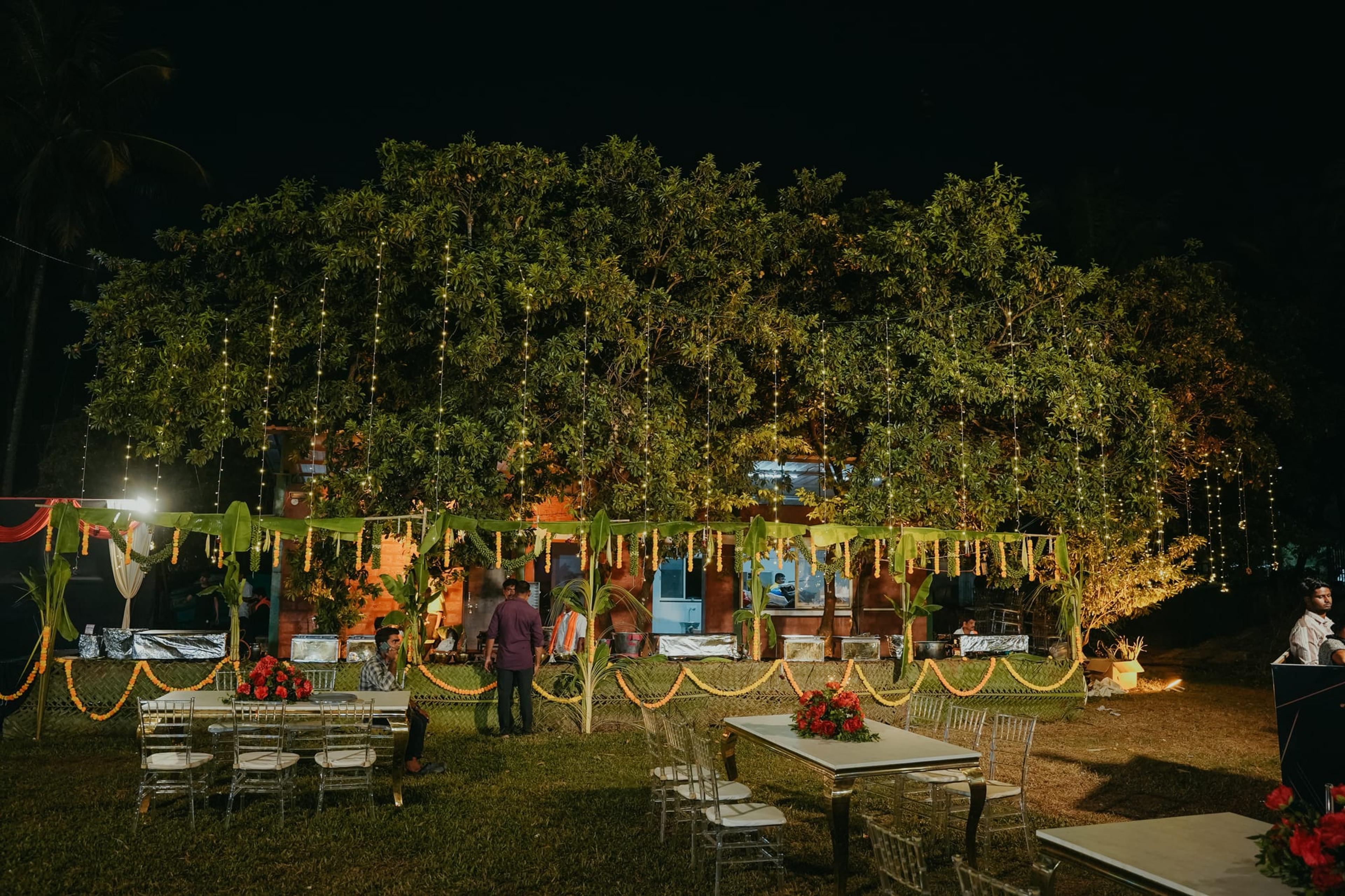 Raksha & Mithil, moment 18
