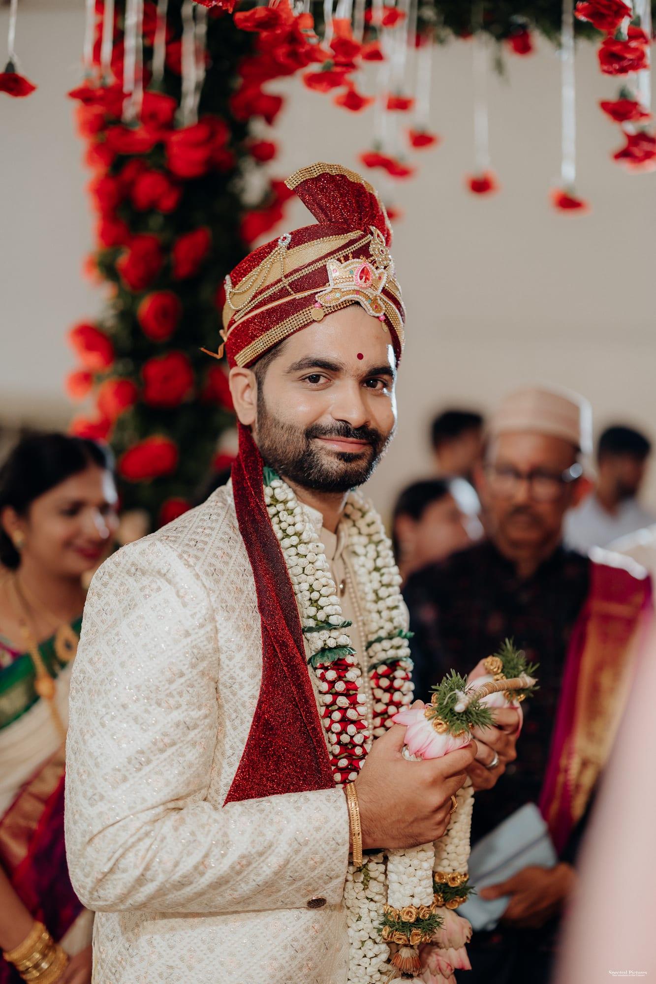 Pooja & Kishore, moment 4