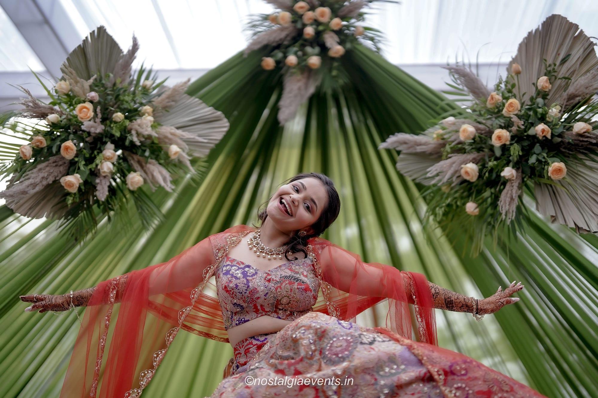 Devyani & Yasheel, moment 2