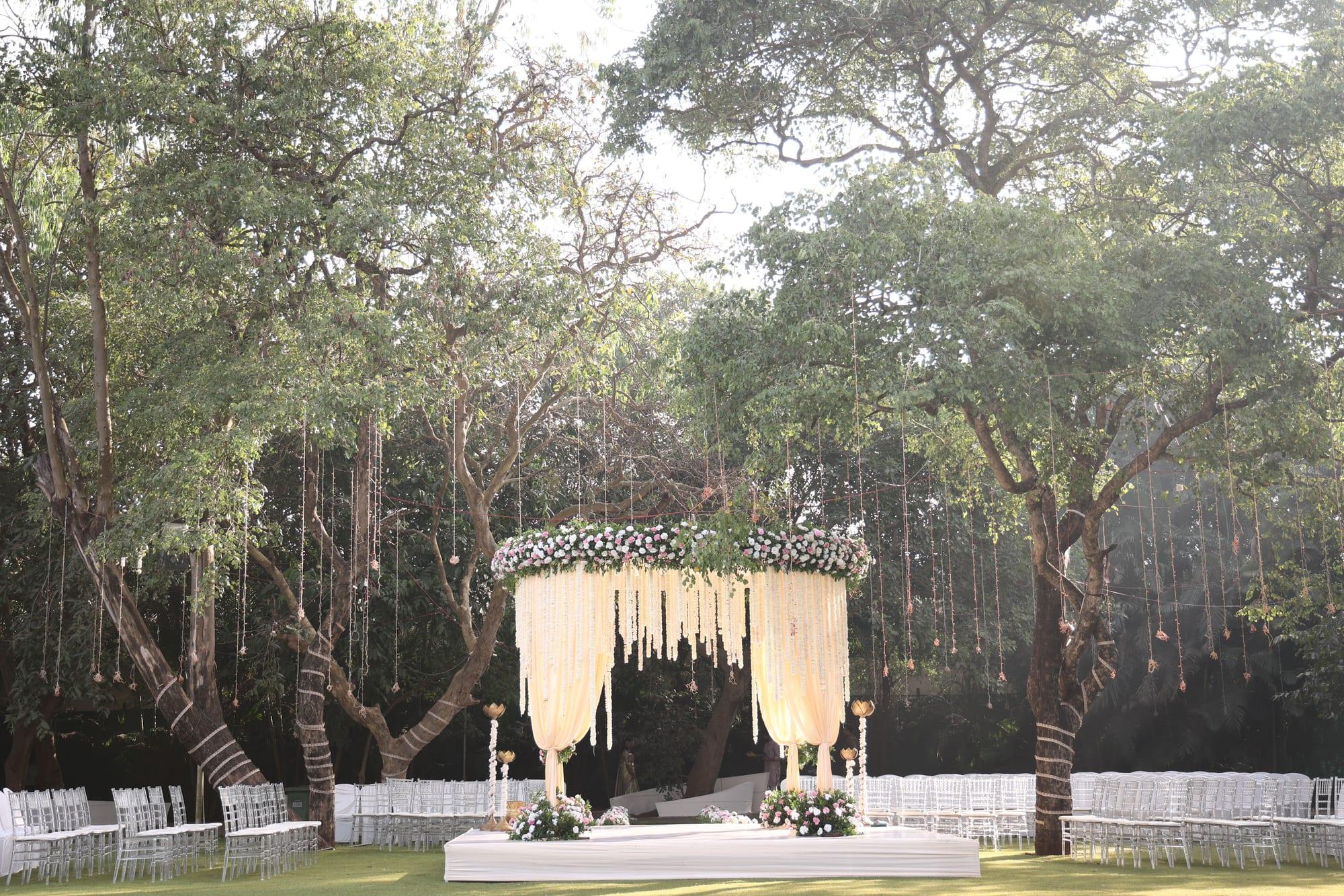 Supreet & Neha, moment 1