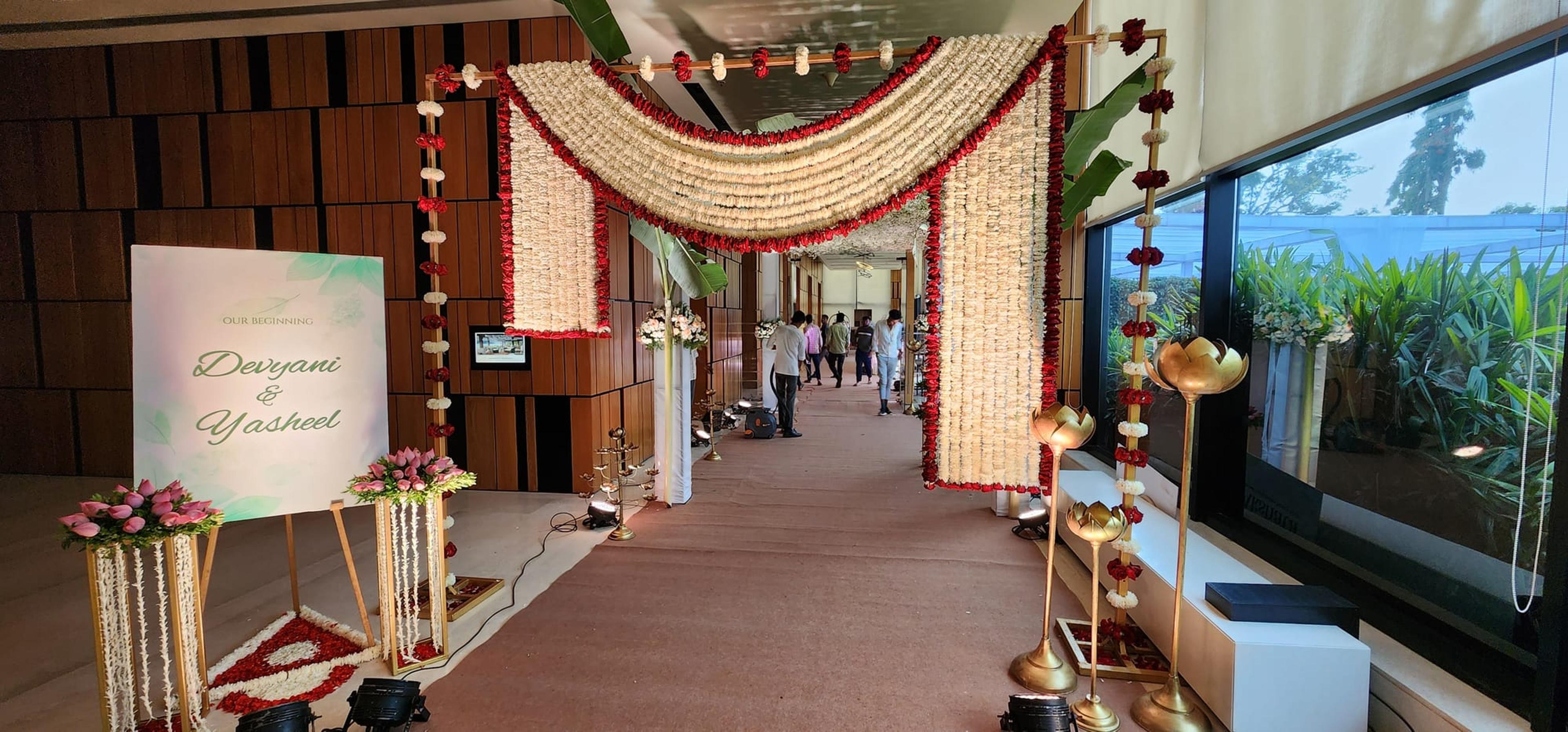 Devyani & Yasheel, moment 15