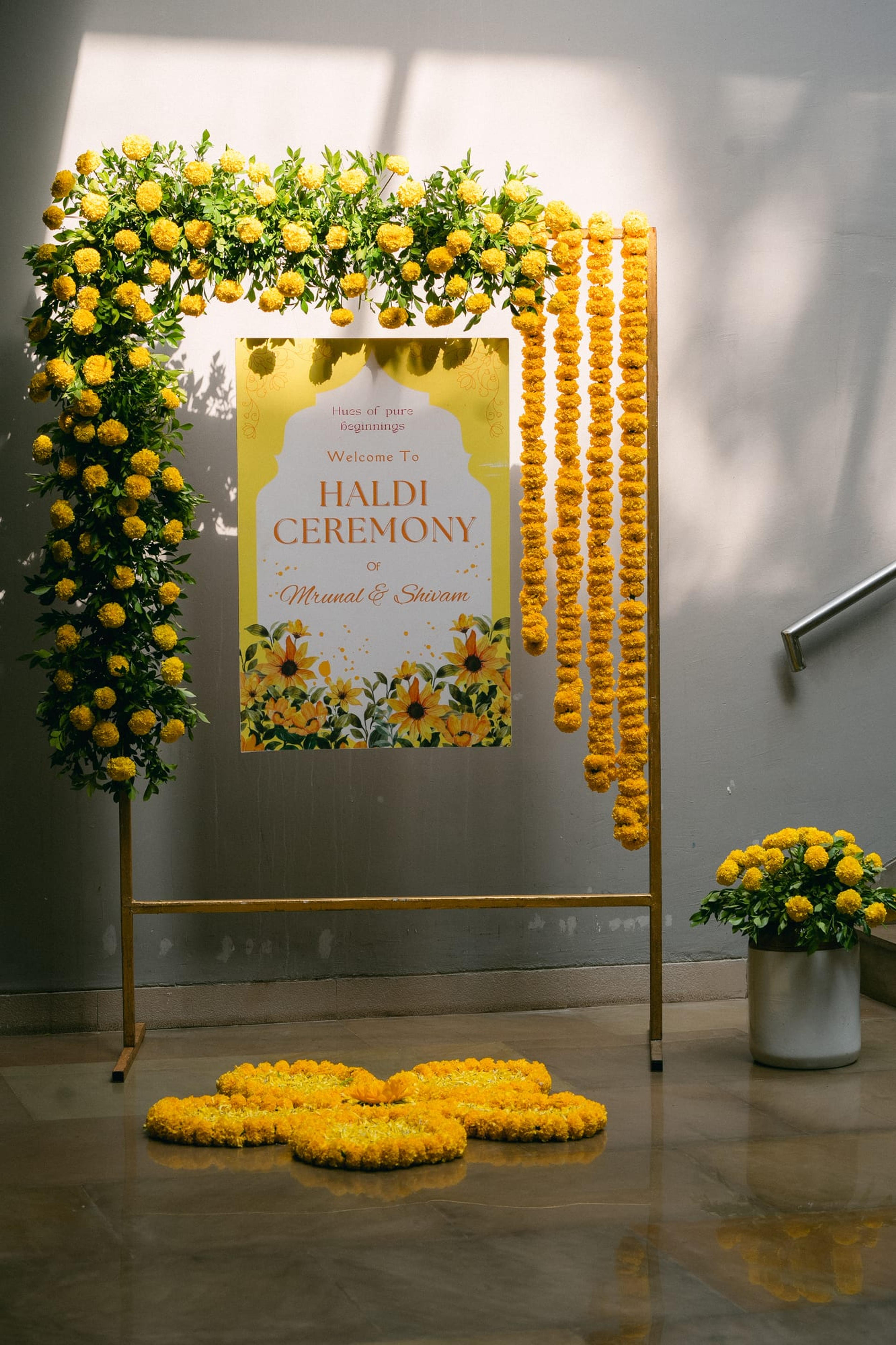 Shivam & Mrunal, moment 4