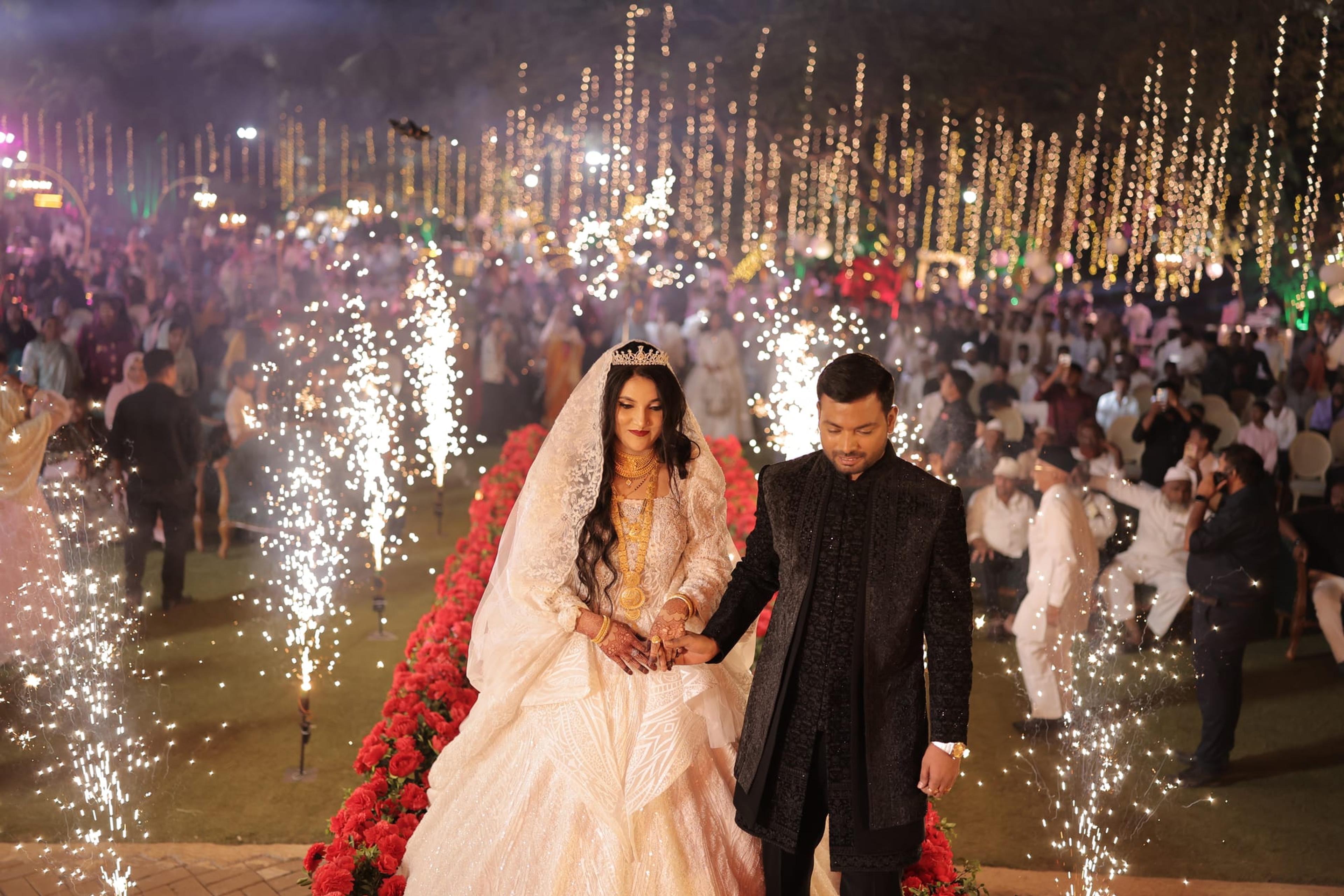 Fizan & Nida, moment 18