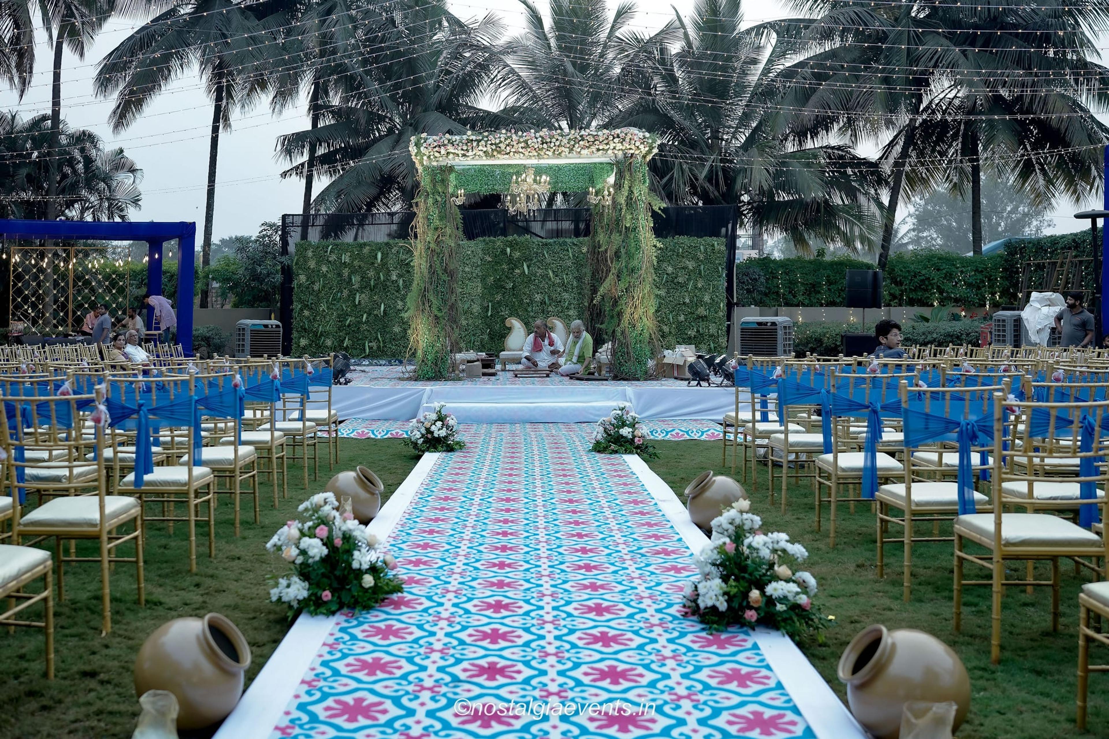 Devyani & Yasheel, moment 7