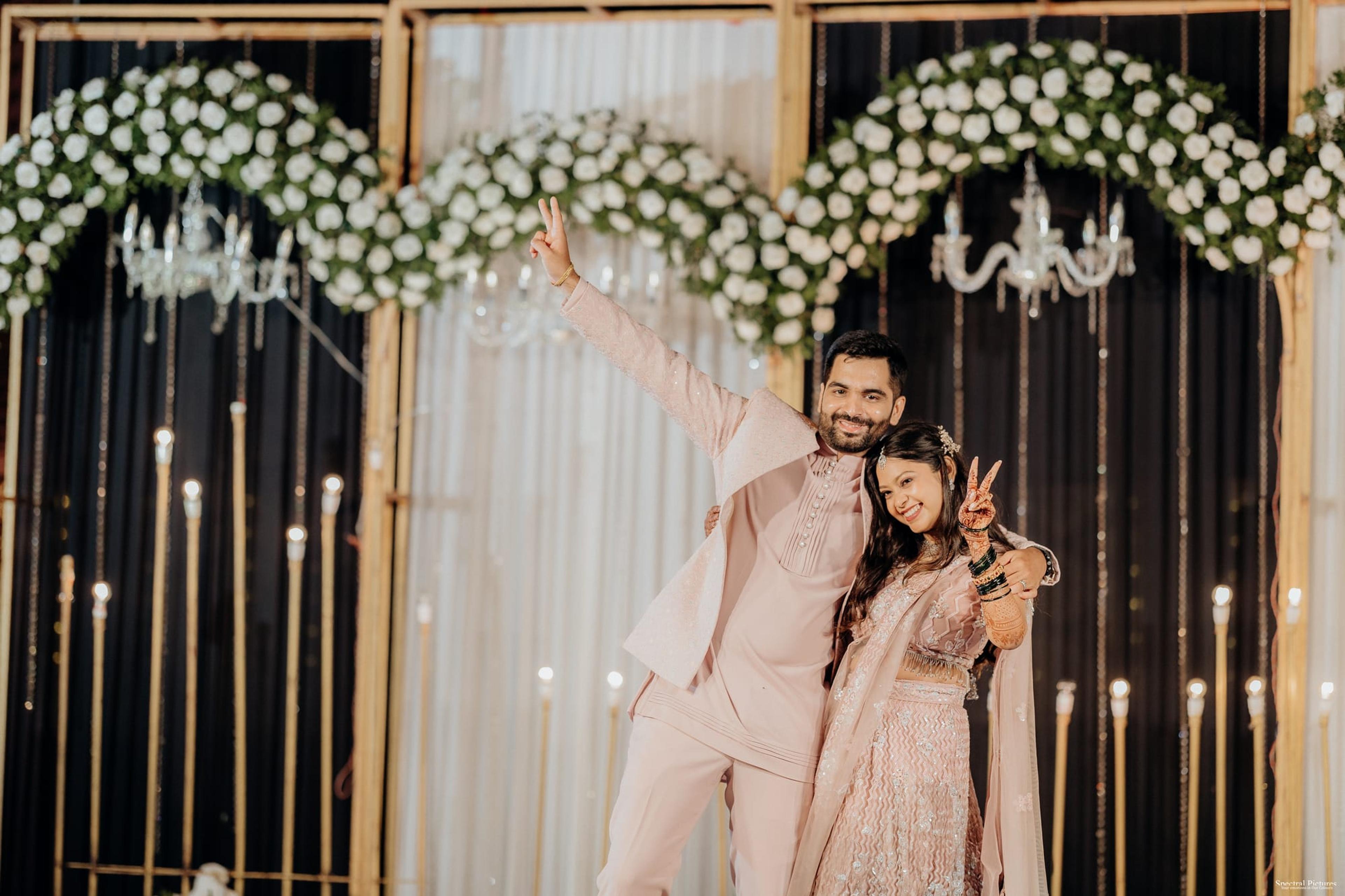 Pooja & Kishore, moment 5