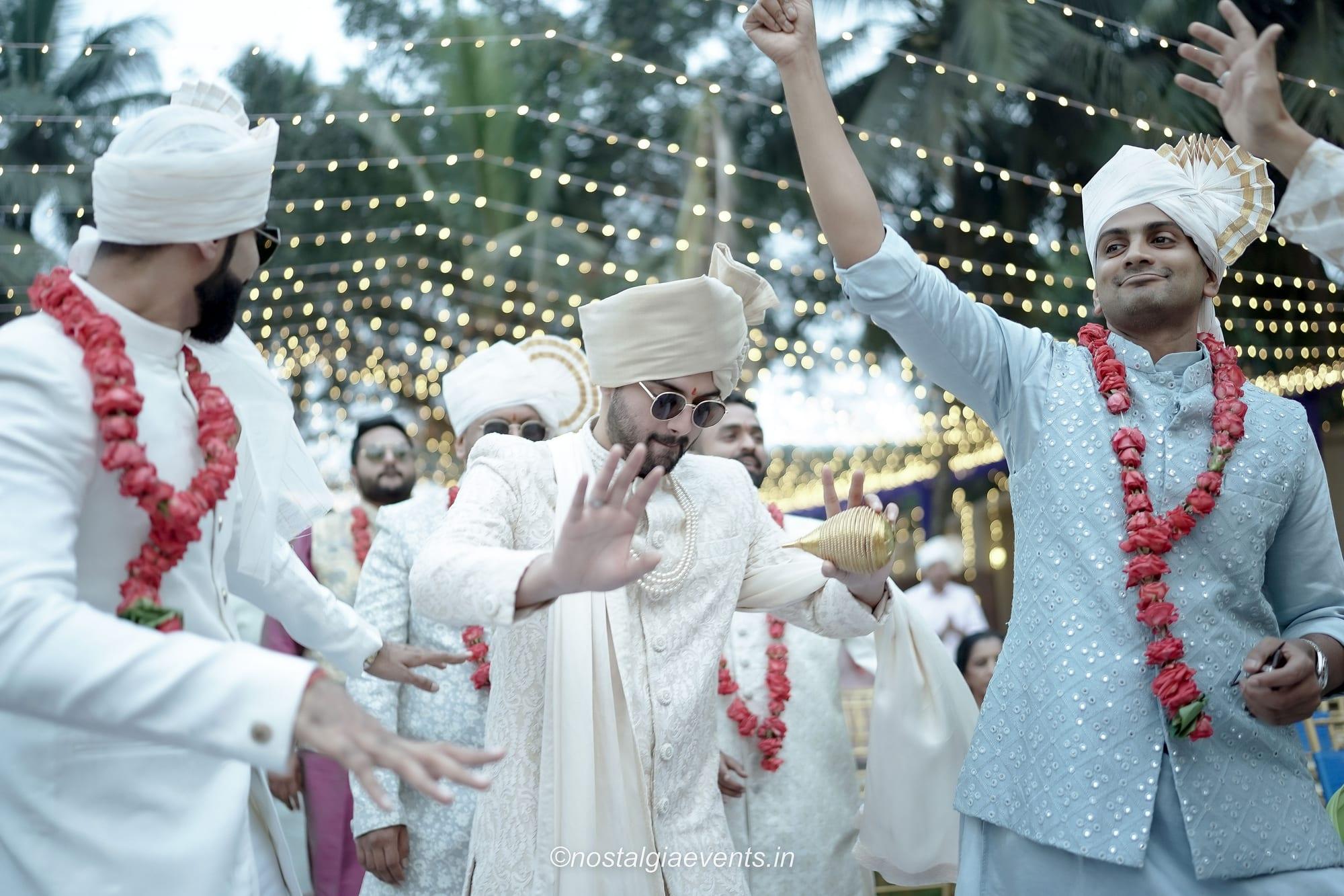 Devyani & Yasheel, moment 13