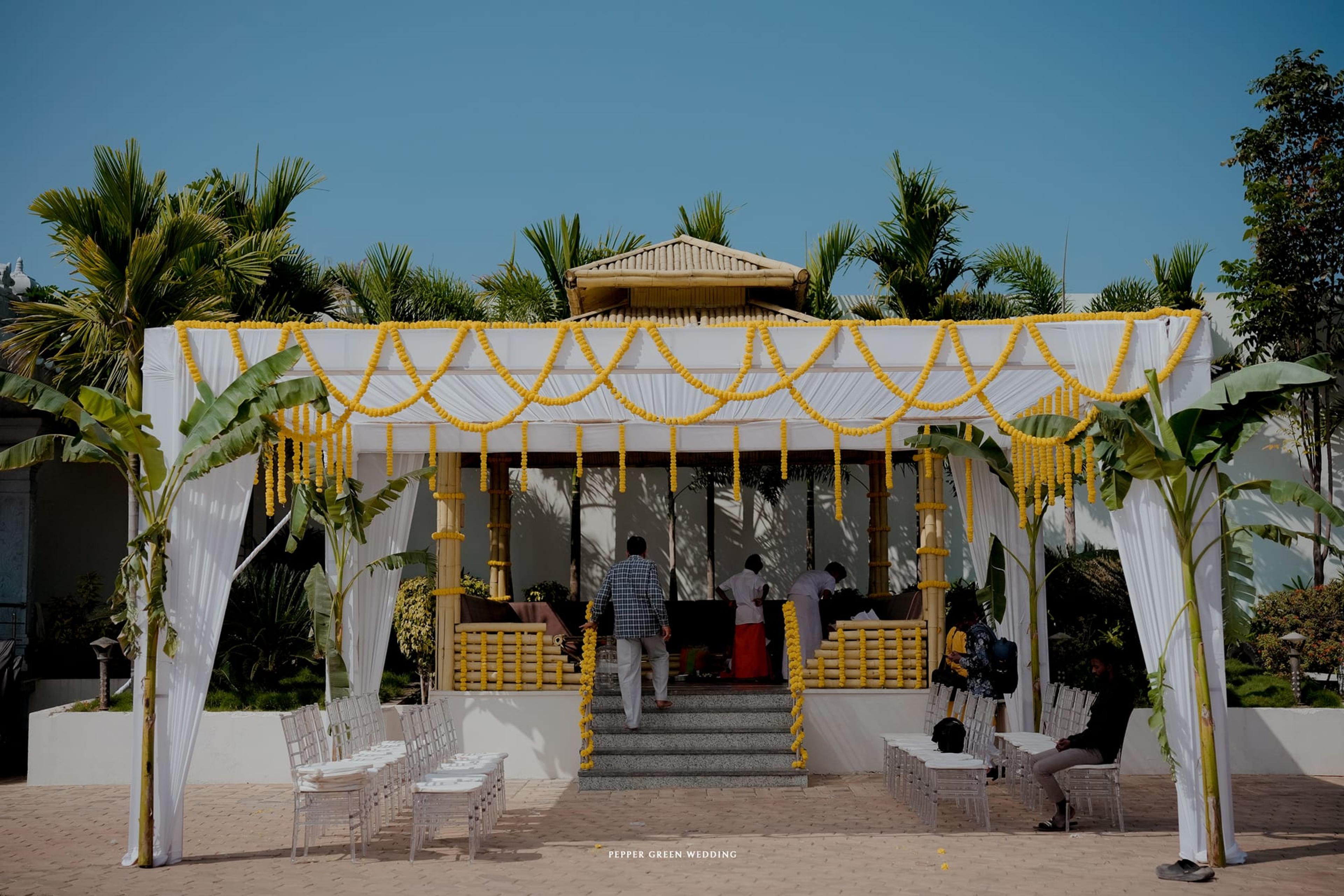 Shreyas & Saloni, moment 7