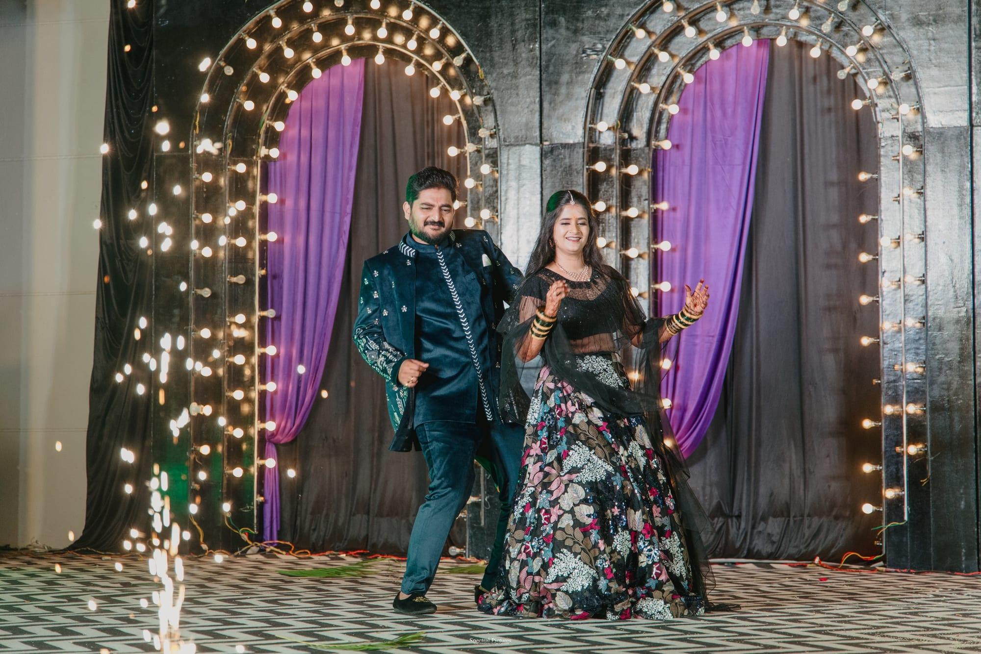 Sourabh & Kirti, moment 6