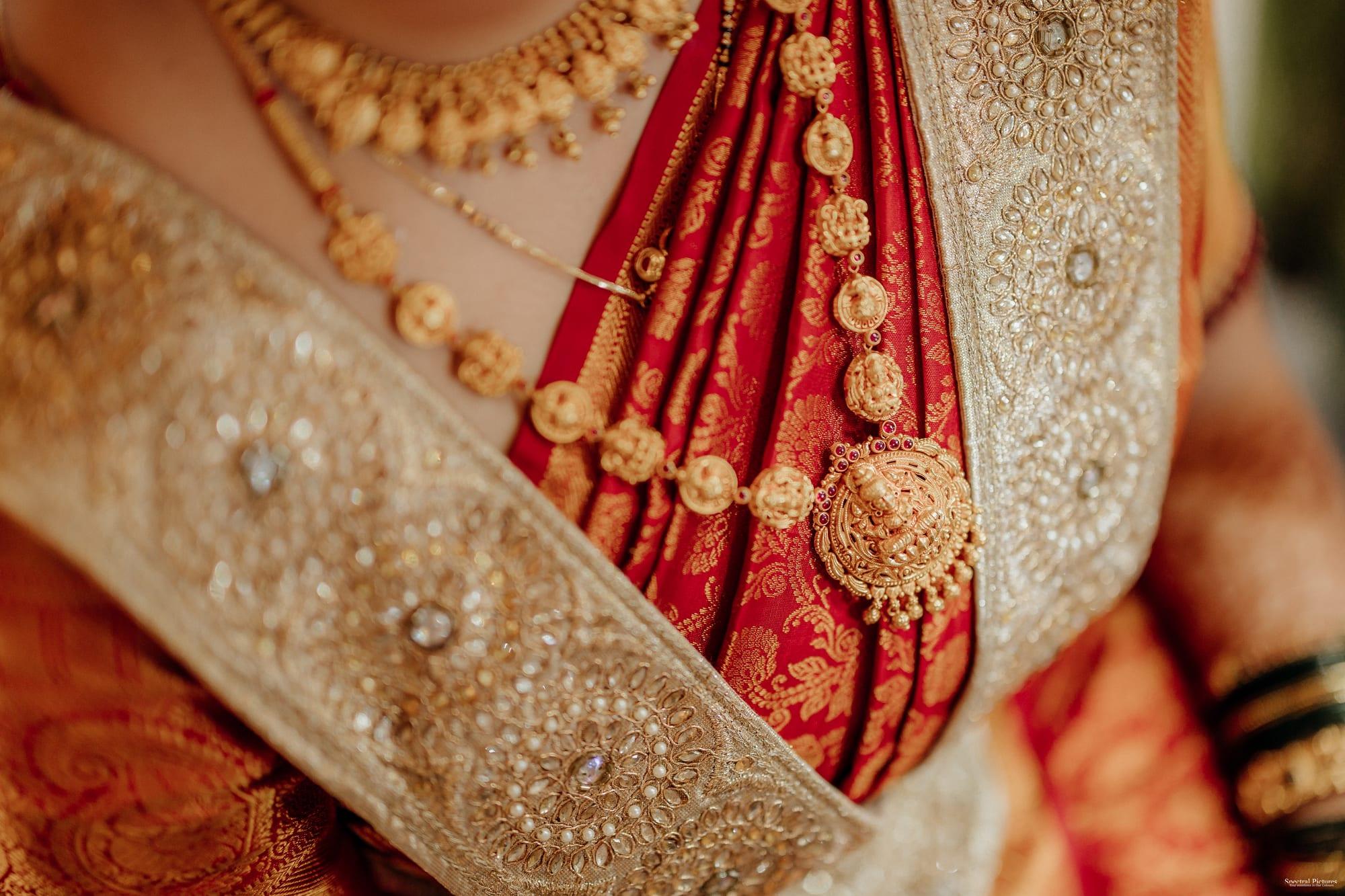 Pooja & Kishore, moment 7