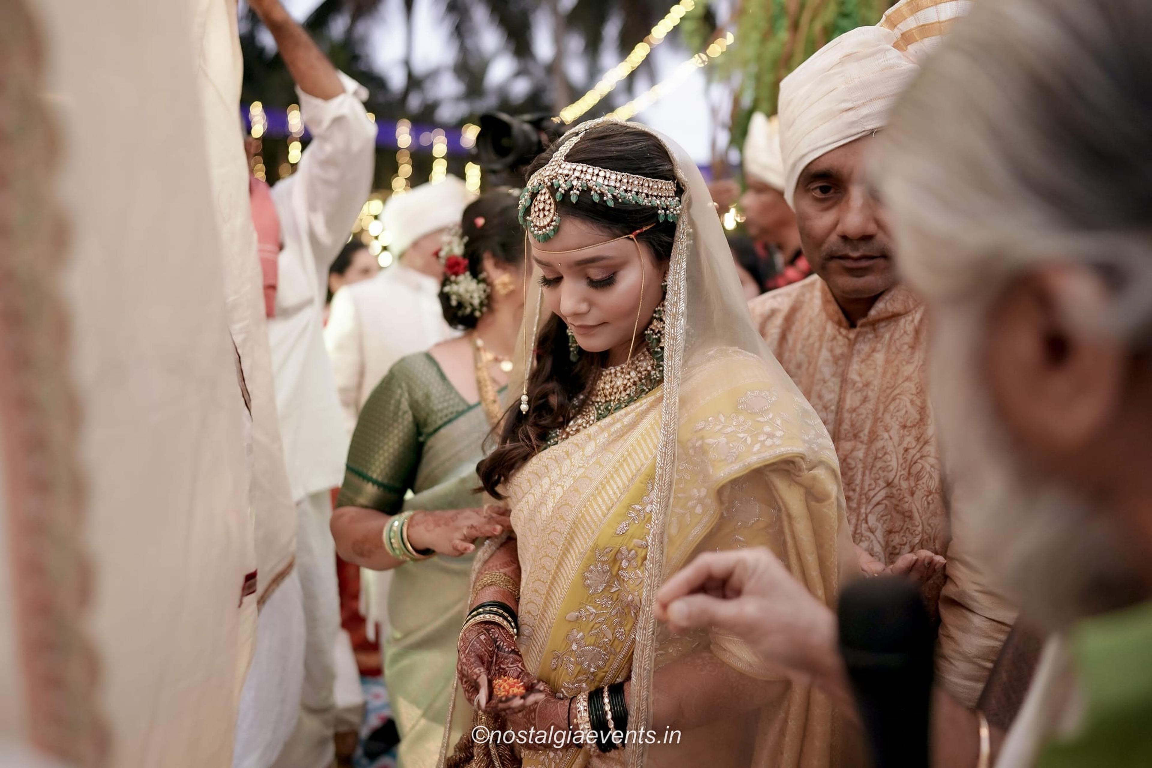 Devyani & Yasheel, moment 10