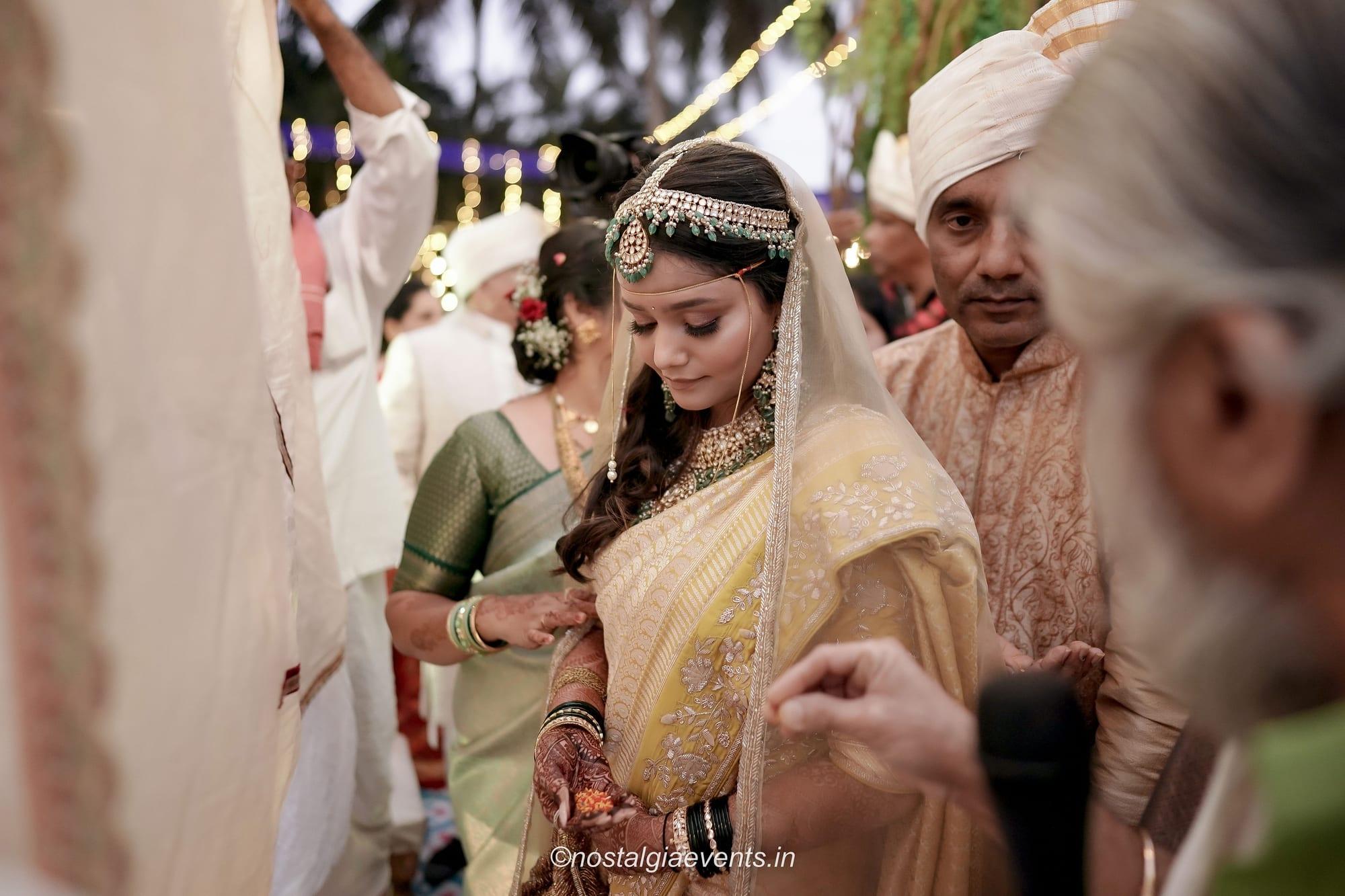Devyani & Yasheel, moment 10