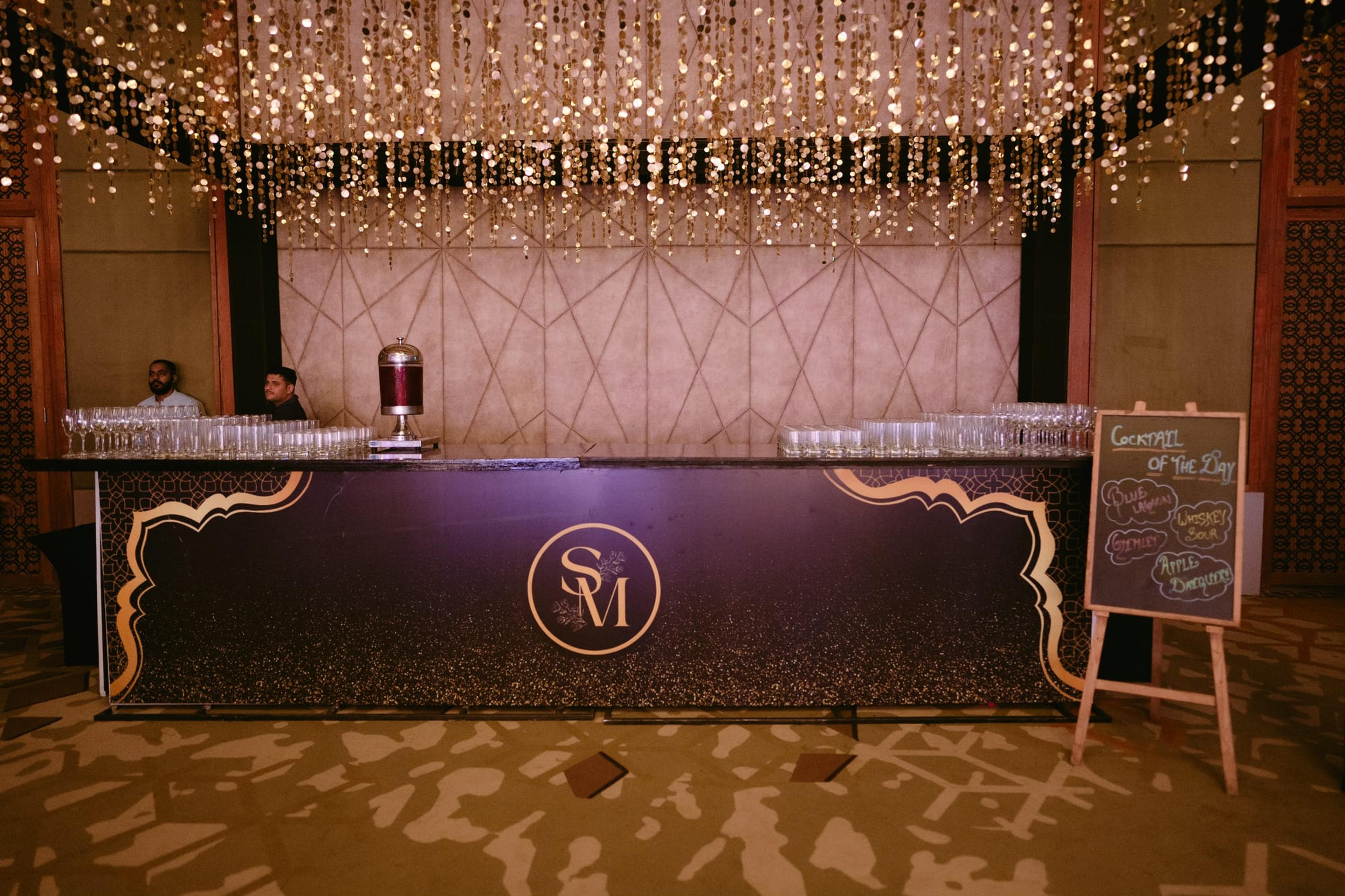 Shivam & Mrunal, moment 16