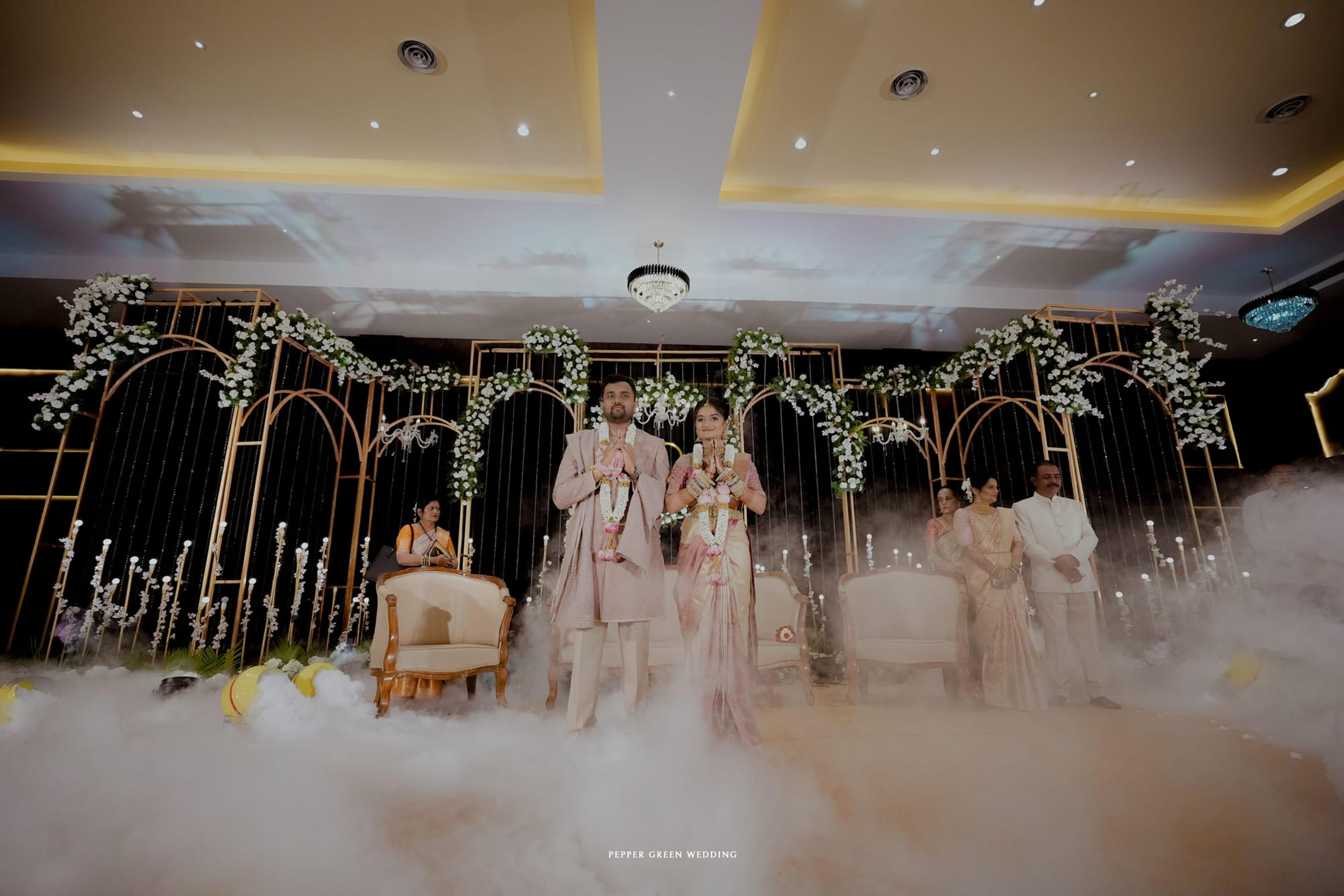 Shreyas & Saloni, moment 11