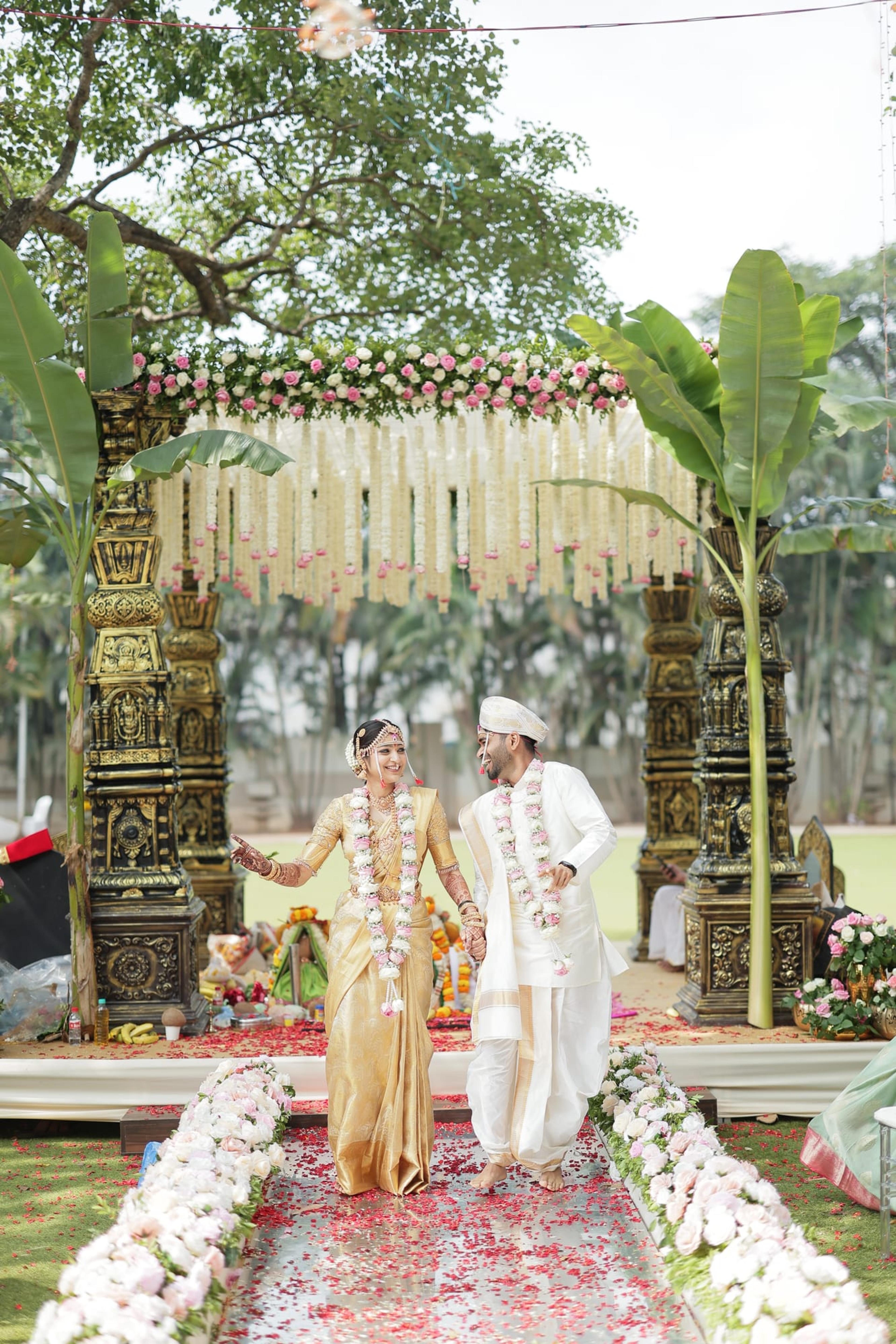 Shiv & Shweta, moment 2