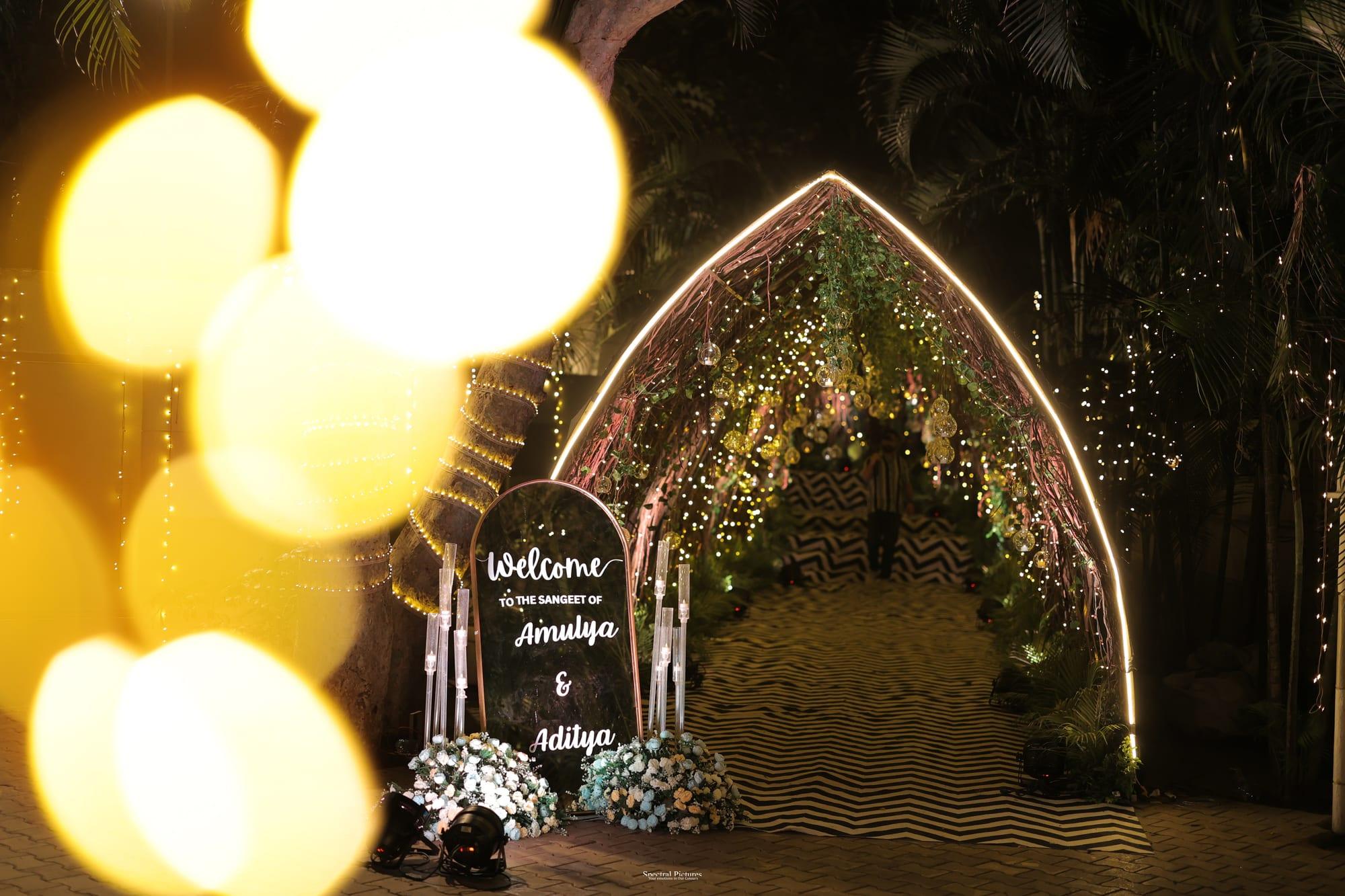 Aditya & Amulya, moment 1