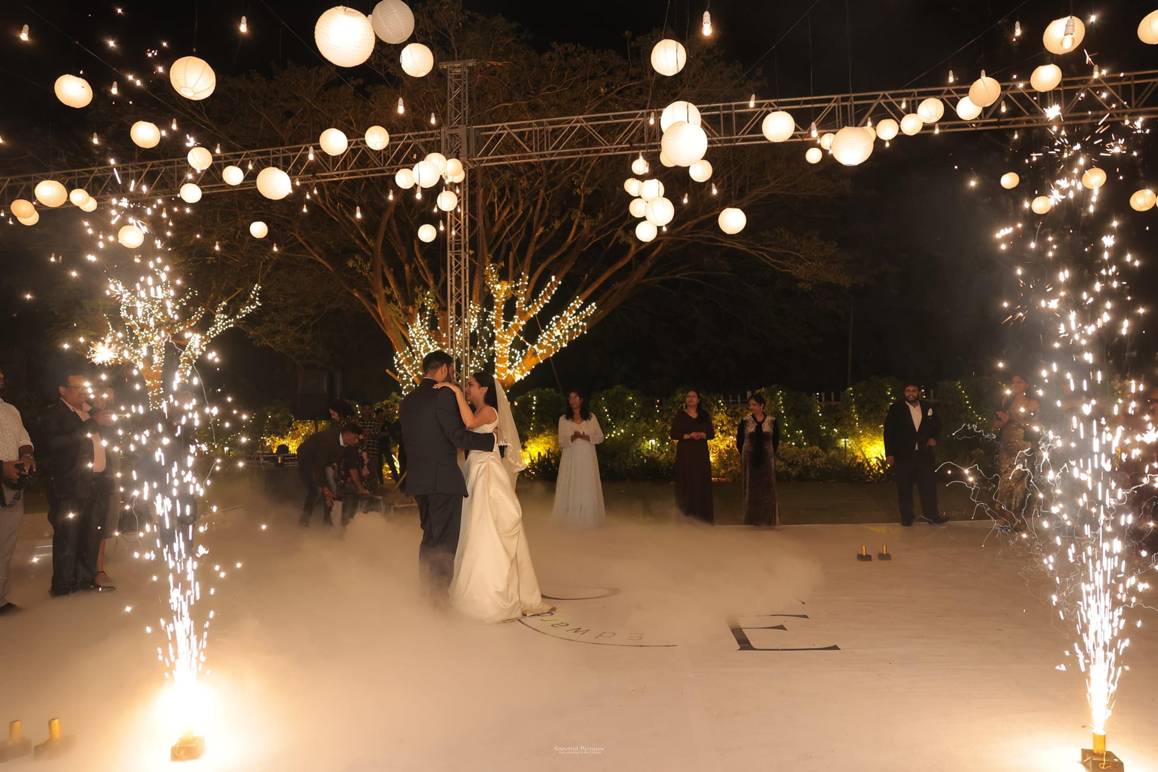 Edward & Shannon, moment 10