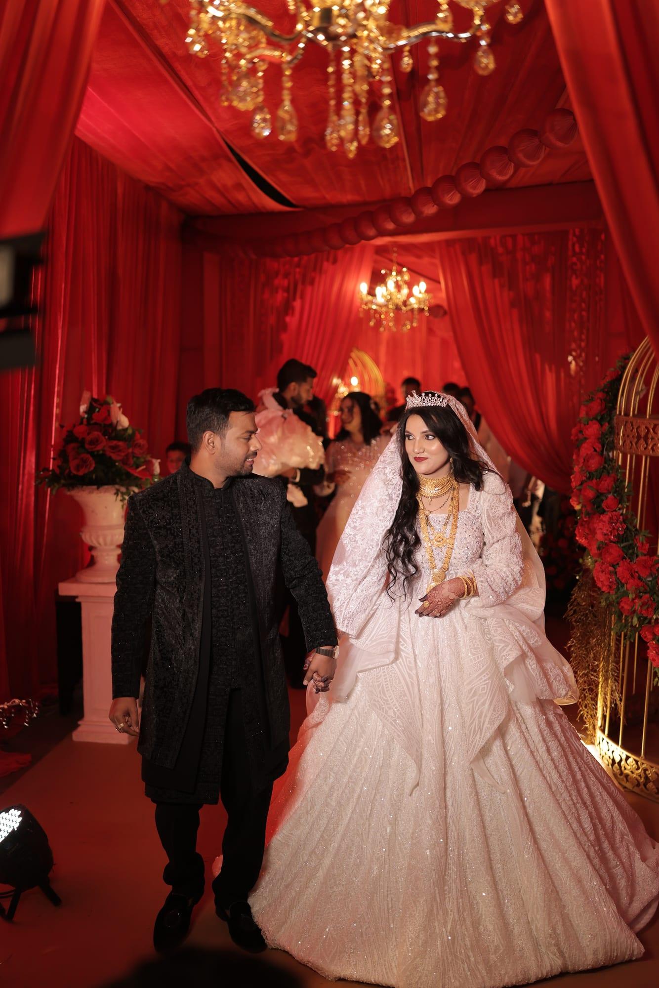 Fizan & Nida, moment 17