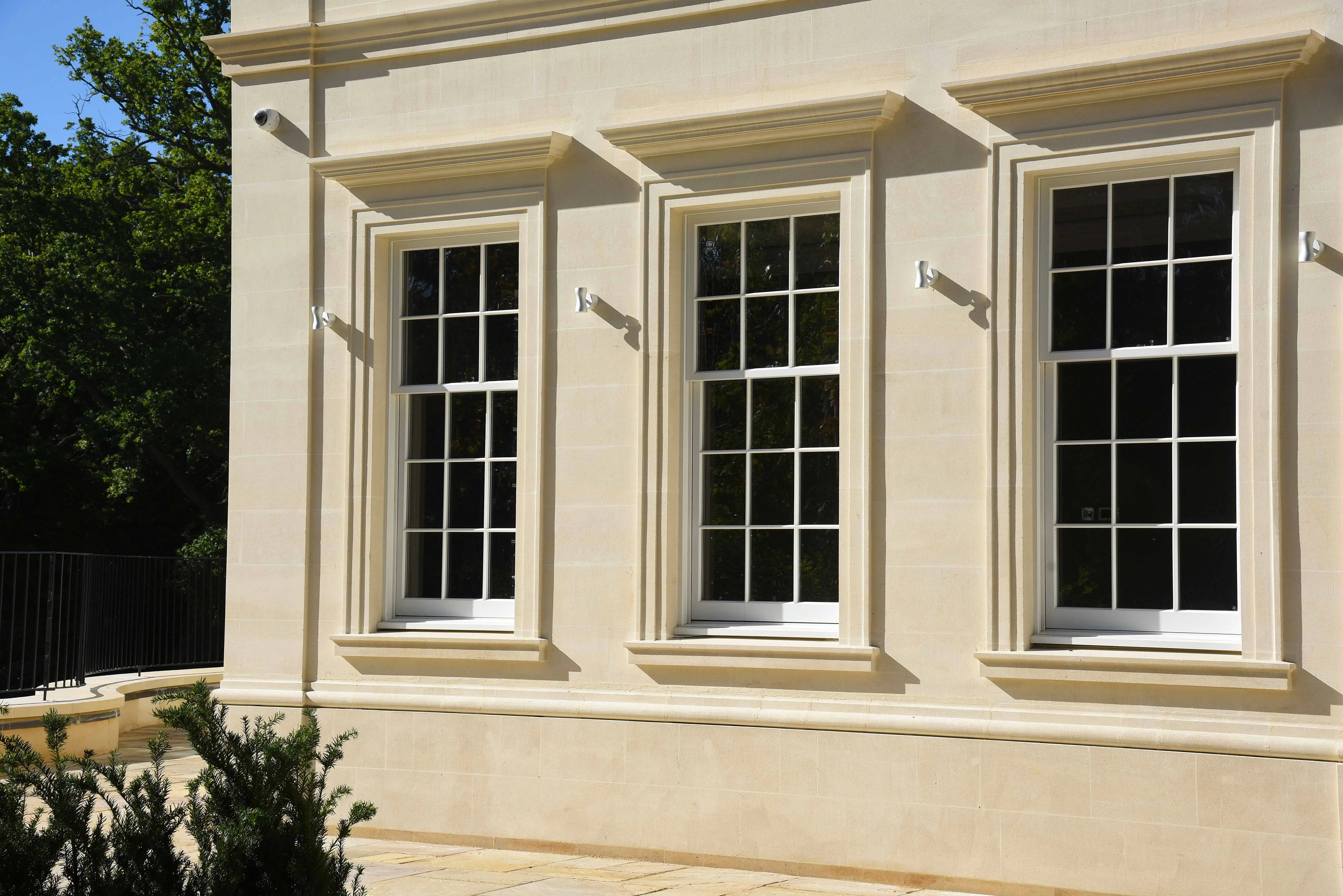 New build mansion on stunning Wentworth estate - 7