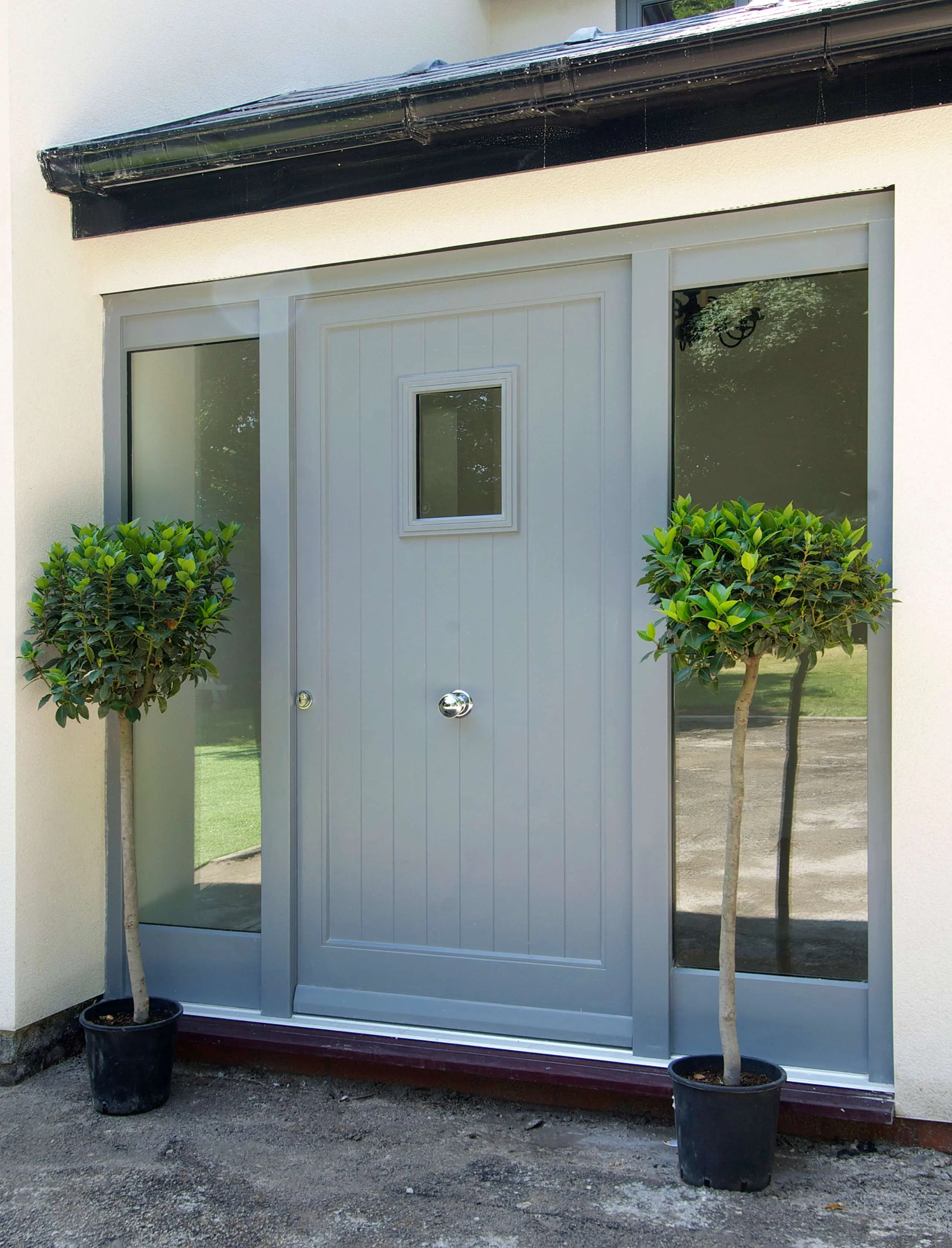Mumford_and_wood_conservation_timber_entrance_doors_1