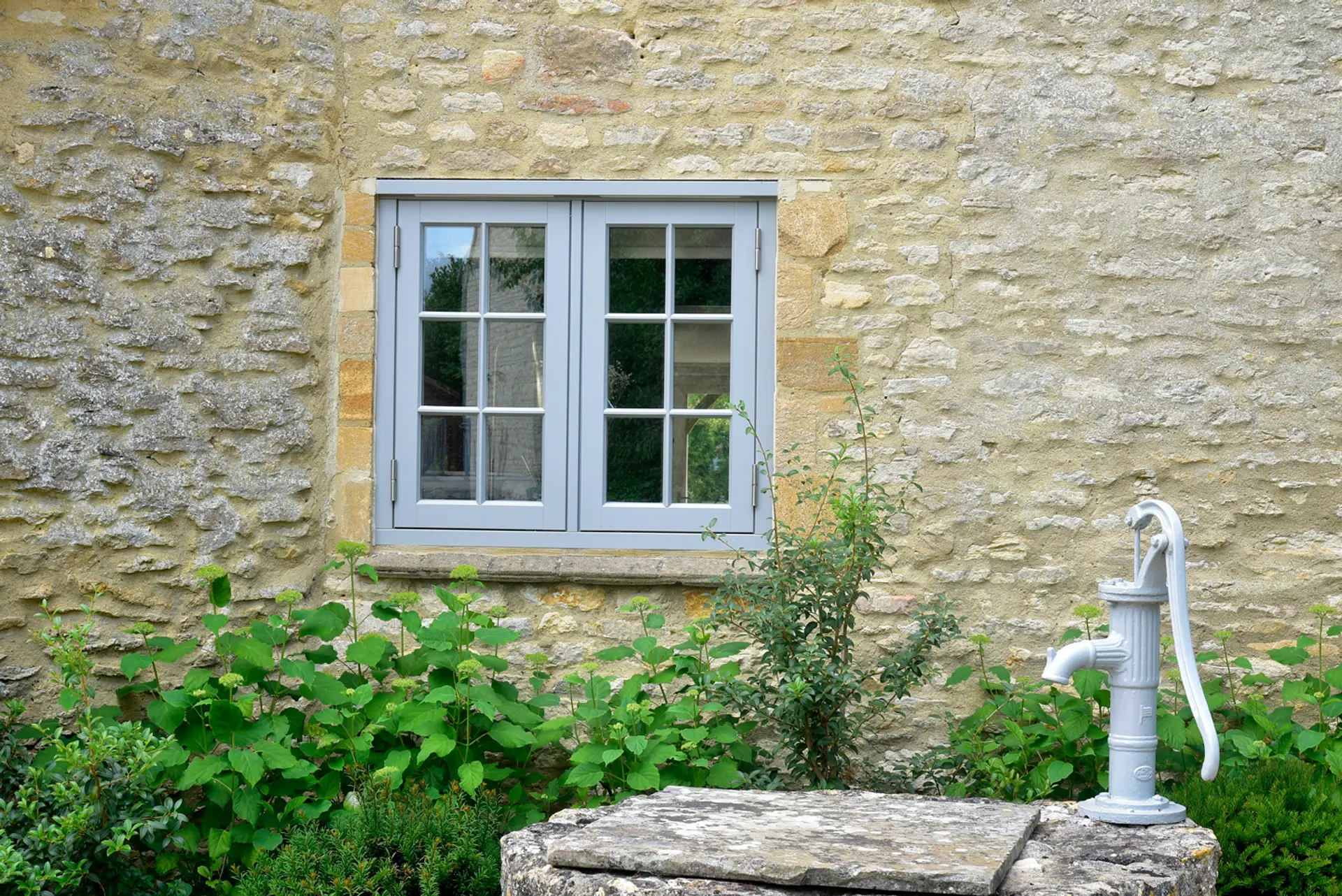 Casement Windows Grey Exterior 9 - Casement window in Grey