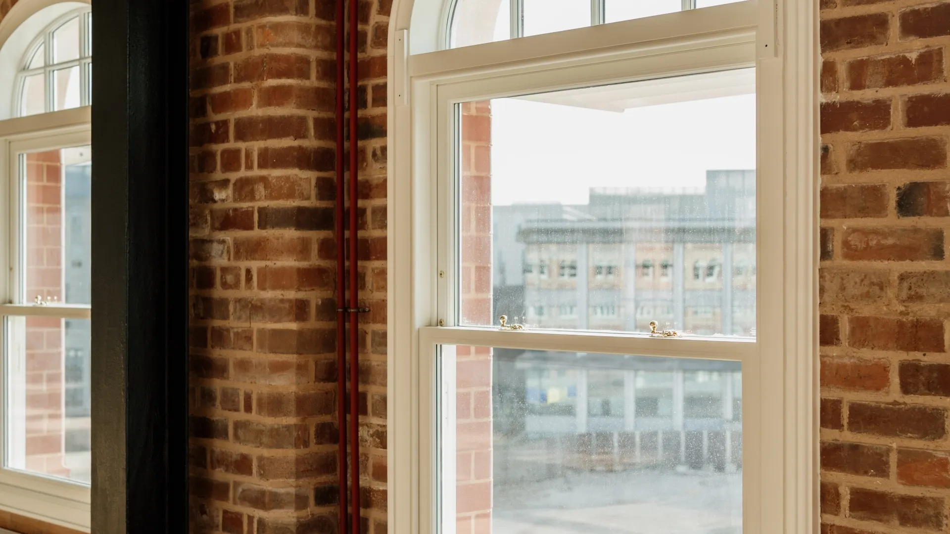 Sash Windows White Interior 8 - Sash window in White