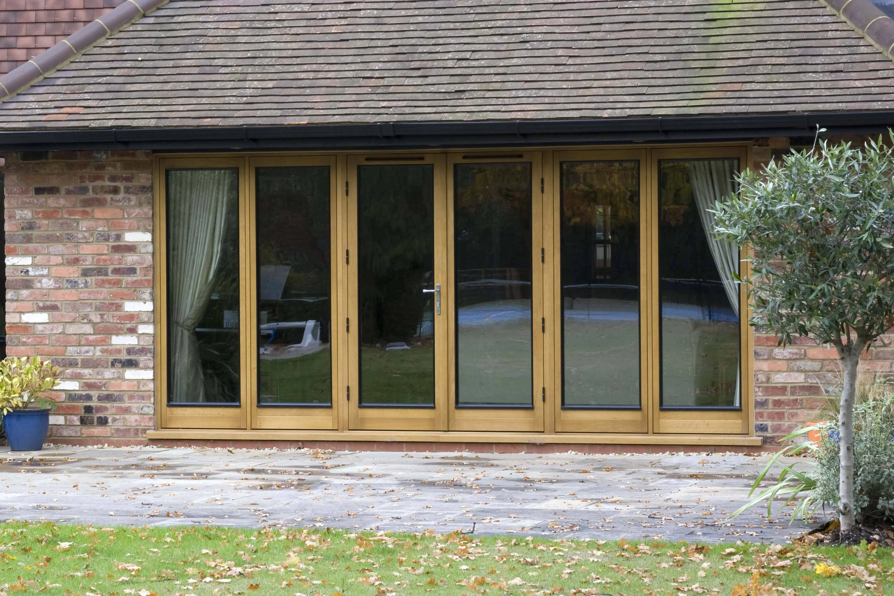 Contemporary Property in the Home Countries