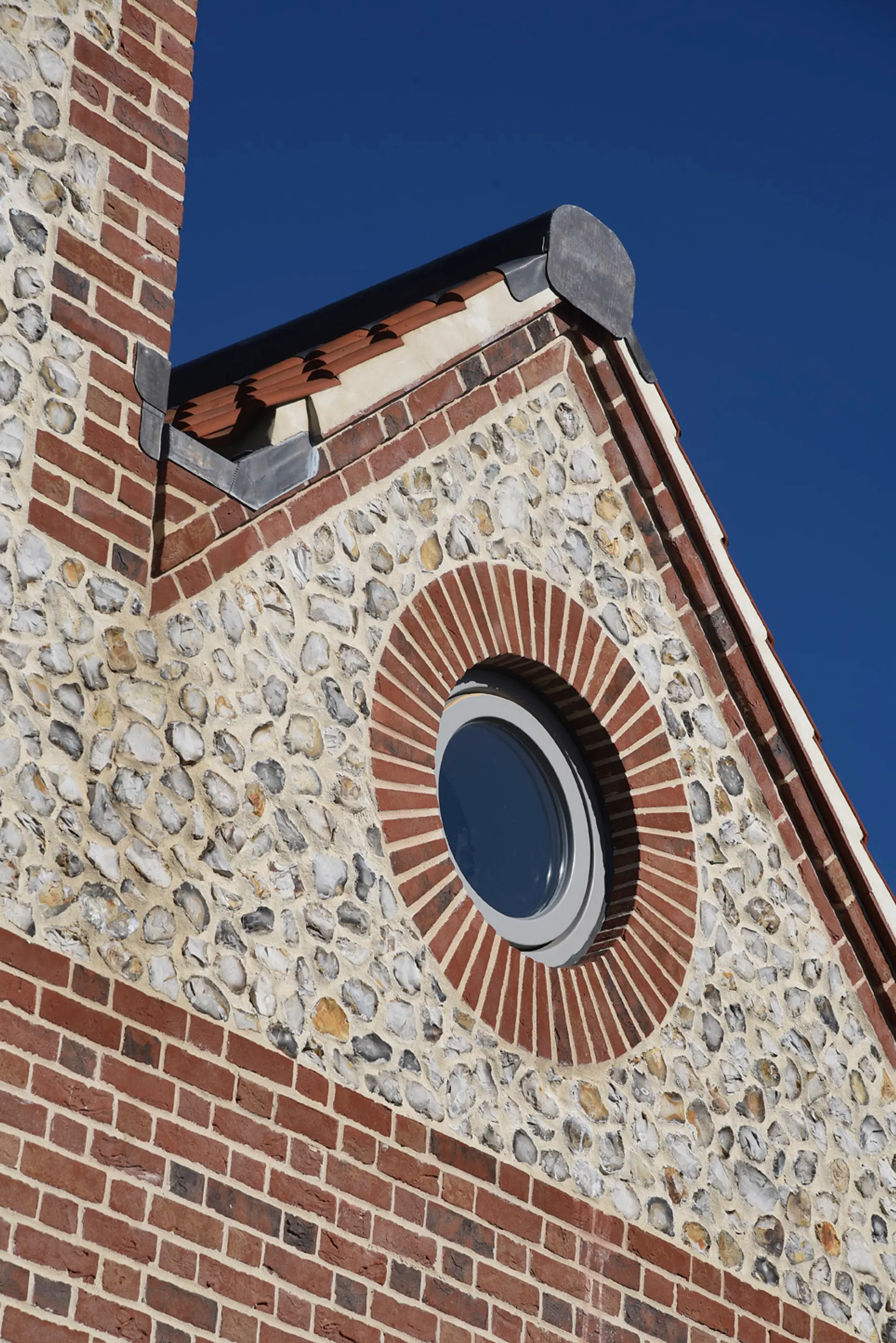 Casement Windows Grey Exterior 14 - Casement window in Grey