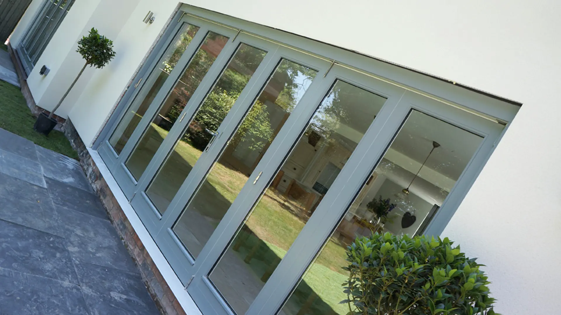 Bifold Door Grey Exterior 6 - Bi-fold door in Grey