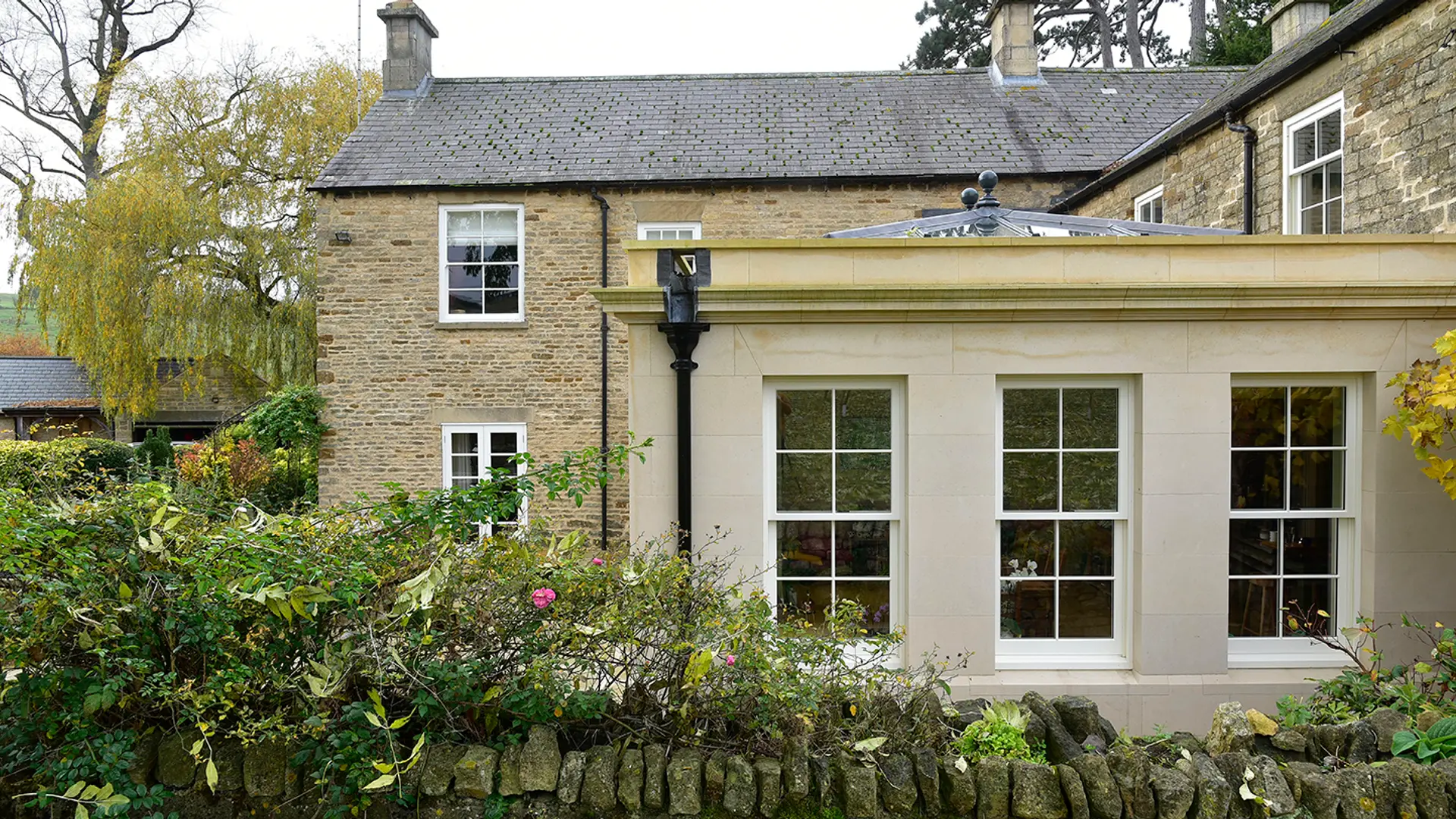 Sash Windows White Exterior 54 - Sash window in White