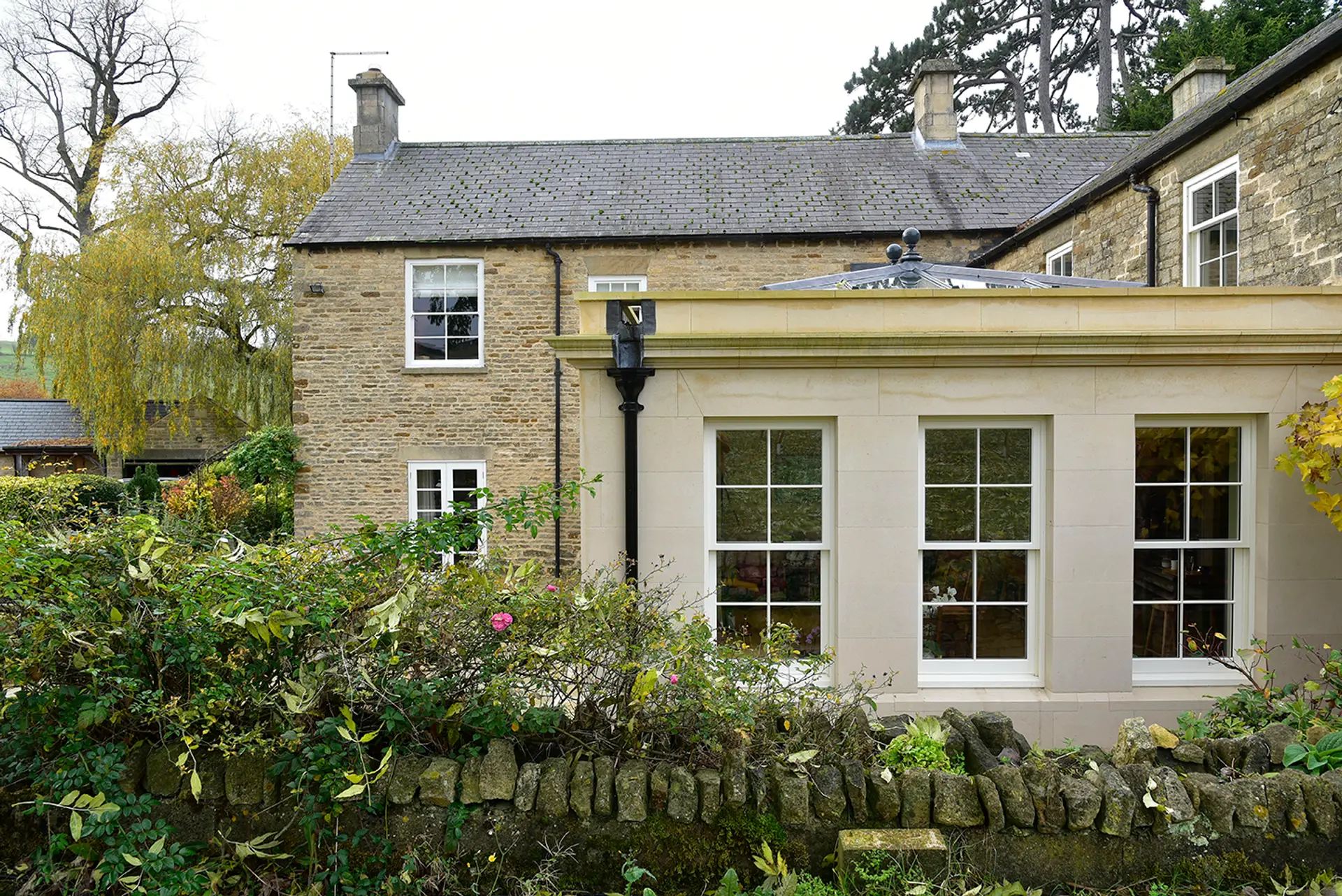 Sash Windows White Exterior 54 - Sash window in White