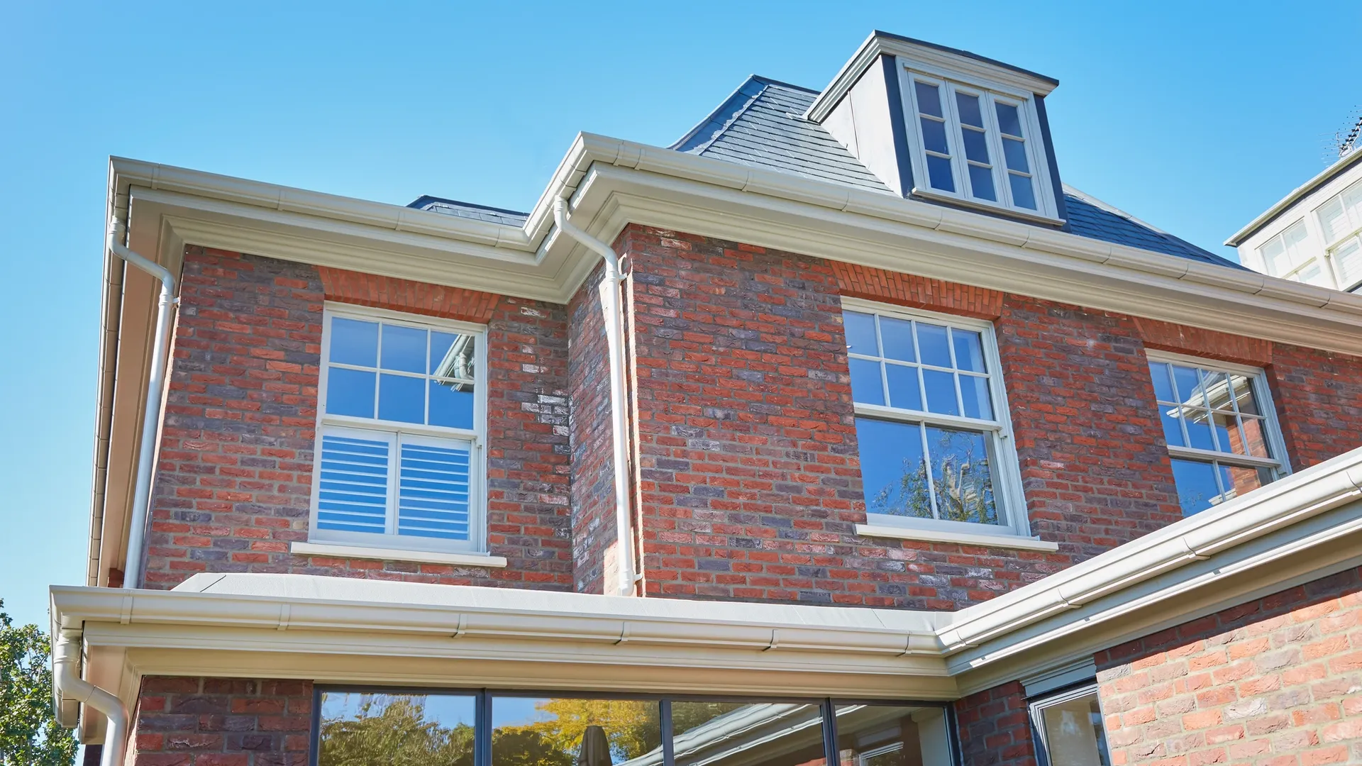 Sash Windows White Exterior 3 - Sash window in White