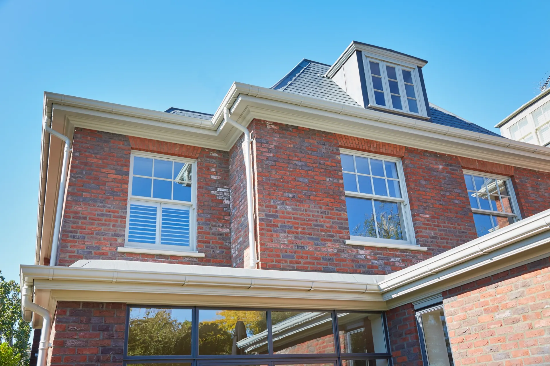 Sash Windows White Exterior 3 - Sash window in White