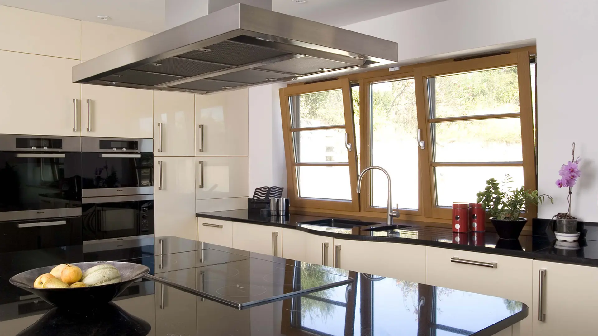 Tilt & Turn Windows Explained: What Is A Tilt & Turn Window?