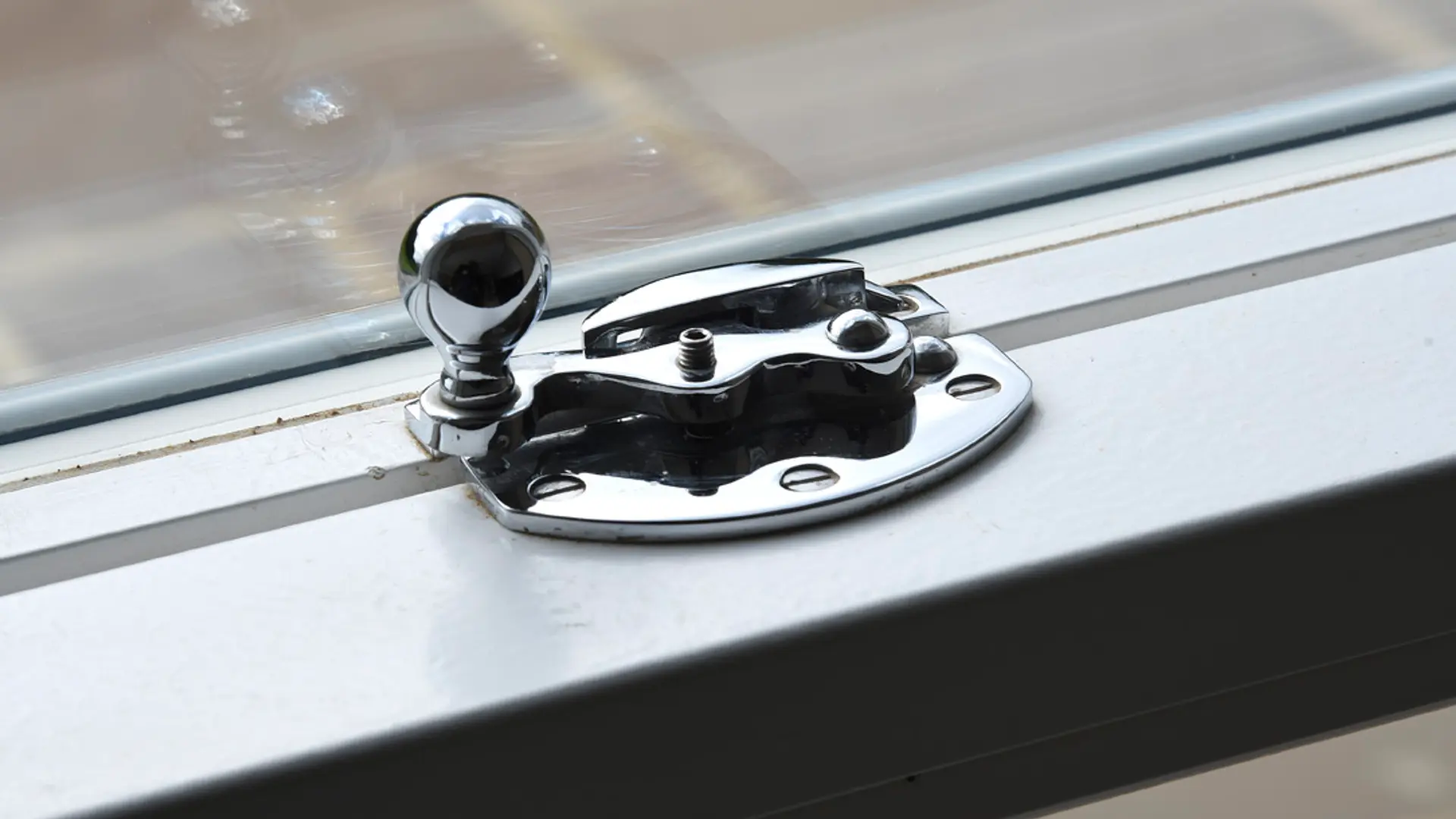 Mumford & Wood Ironmongery Polished Chrome Sash Window 7 - in