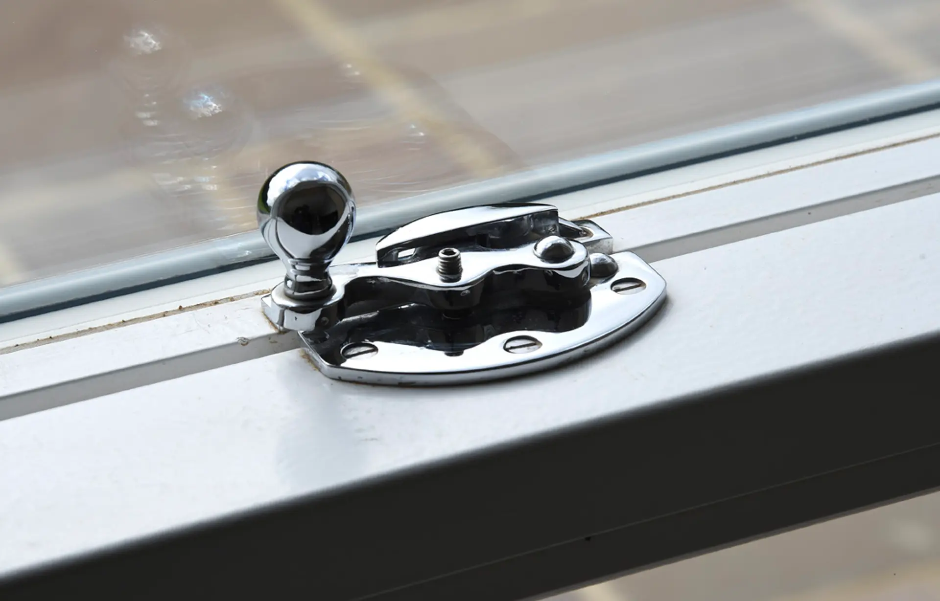 Mumford & Wood Ironmongery Polished Chrome Sash Window 7 - in