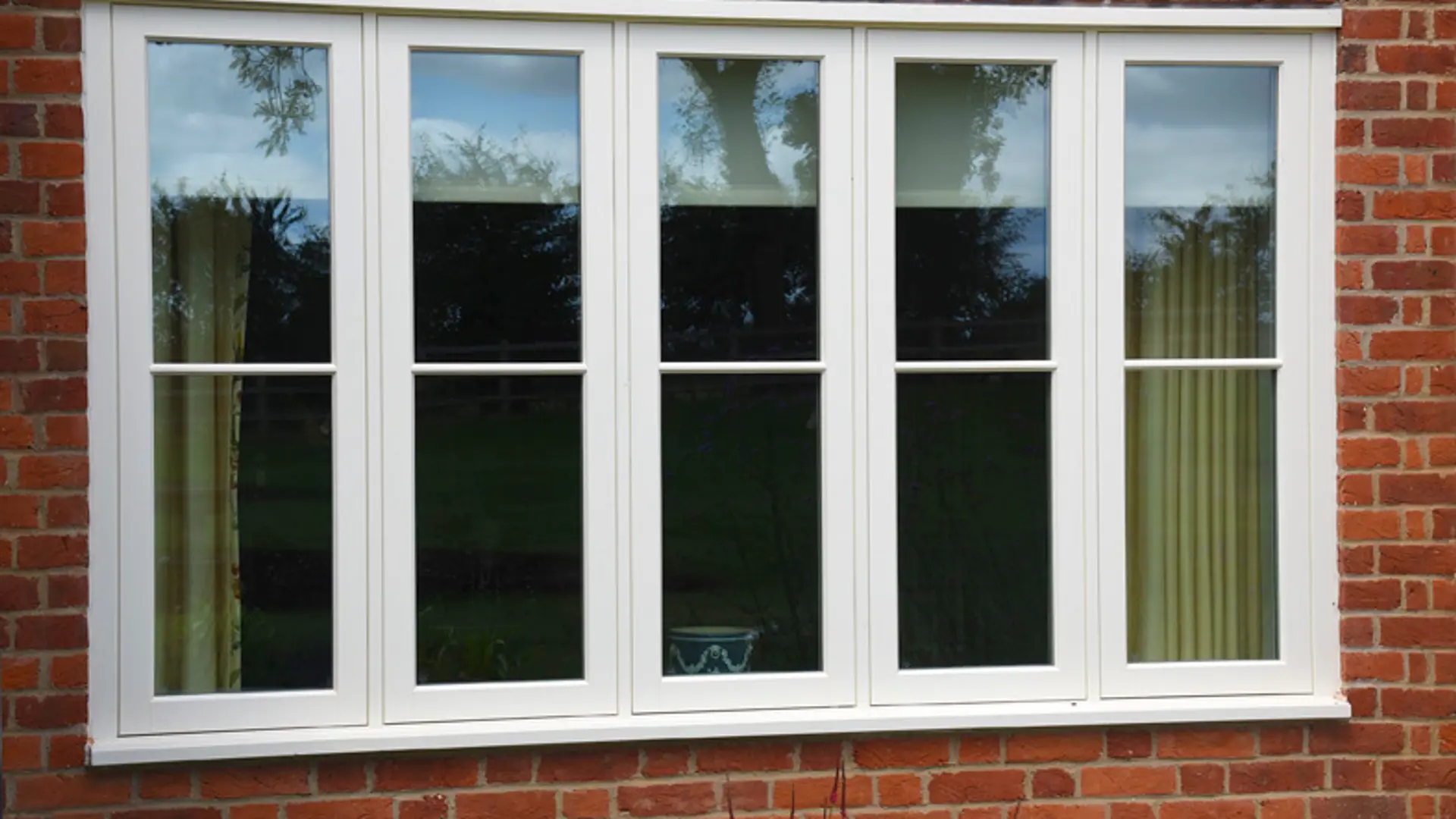Casement Windows White Exterior 6 - Casement window in White