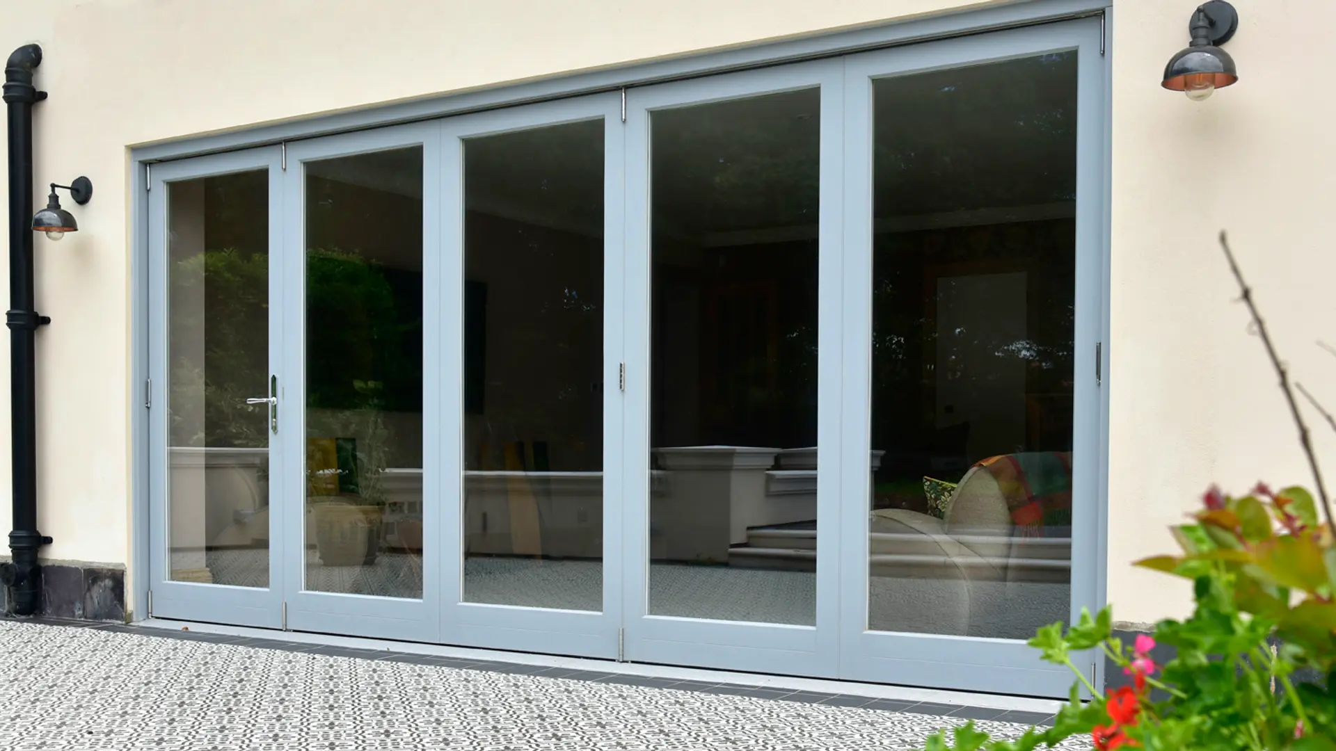 Bifold Door Grey Exterior 2 - Bi-fold door in Grey