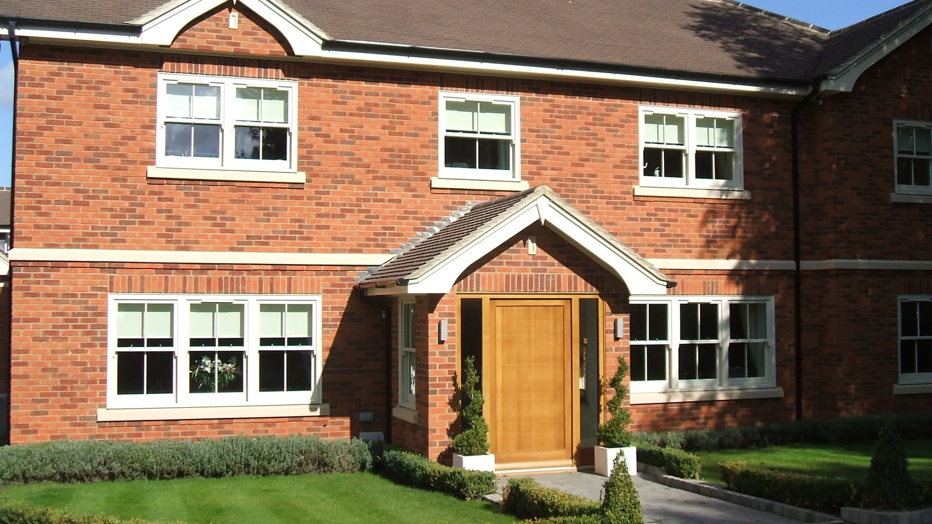Sash Windows White Exterior 85 - Sash window in White