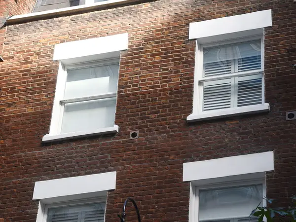 Sash Windows White Exterior 5 - Sash window in White