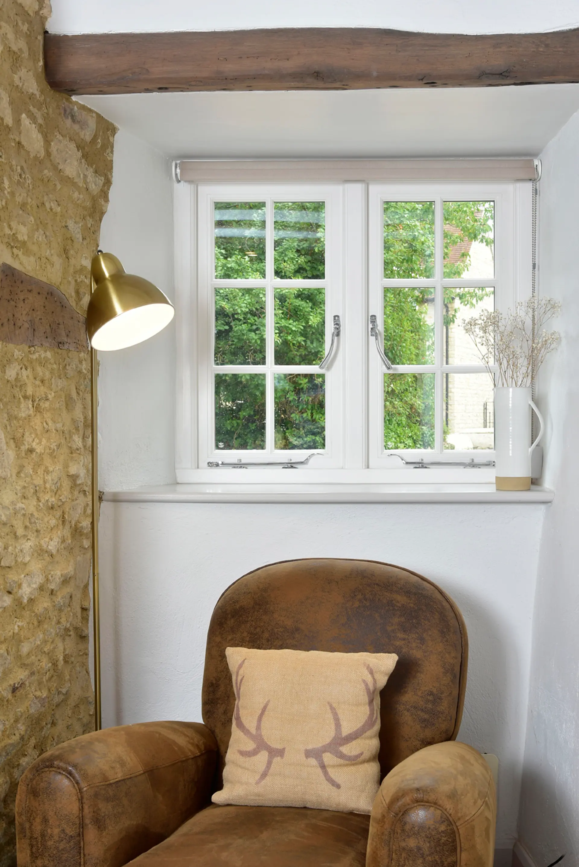 Casement Windows White Interior 10 - Casement window in White