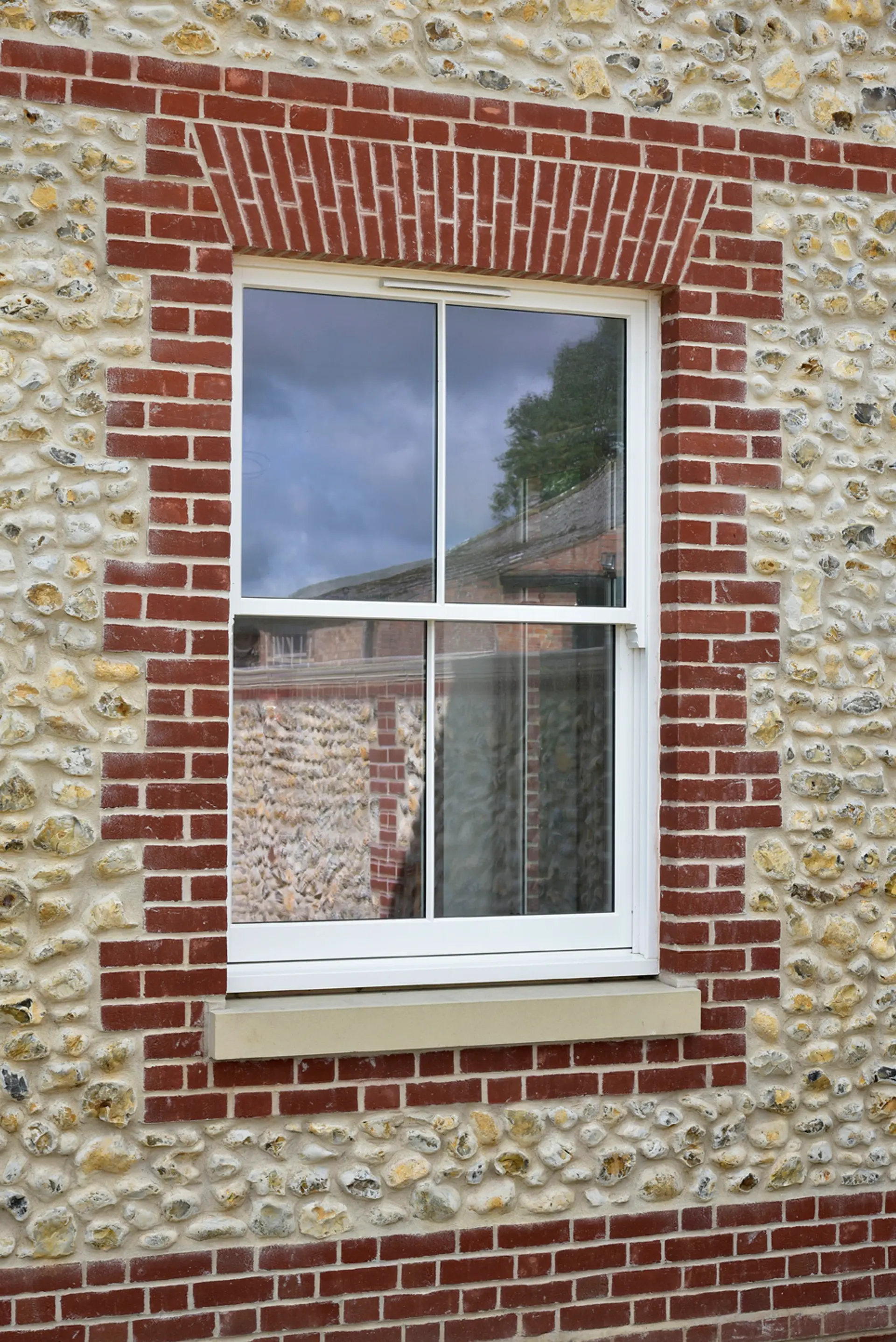 Sash Windows White Exterior 57 - Sash window in White