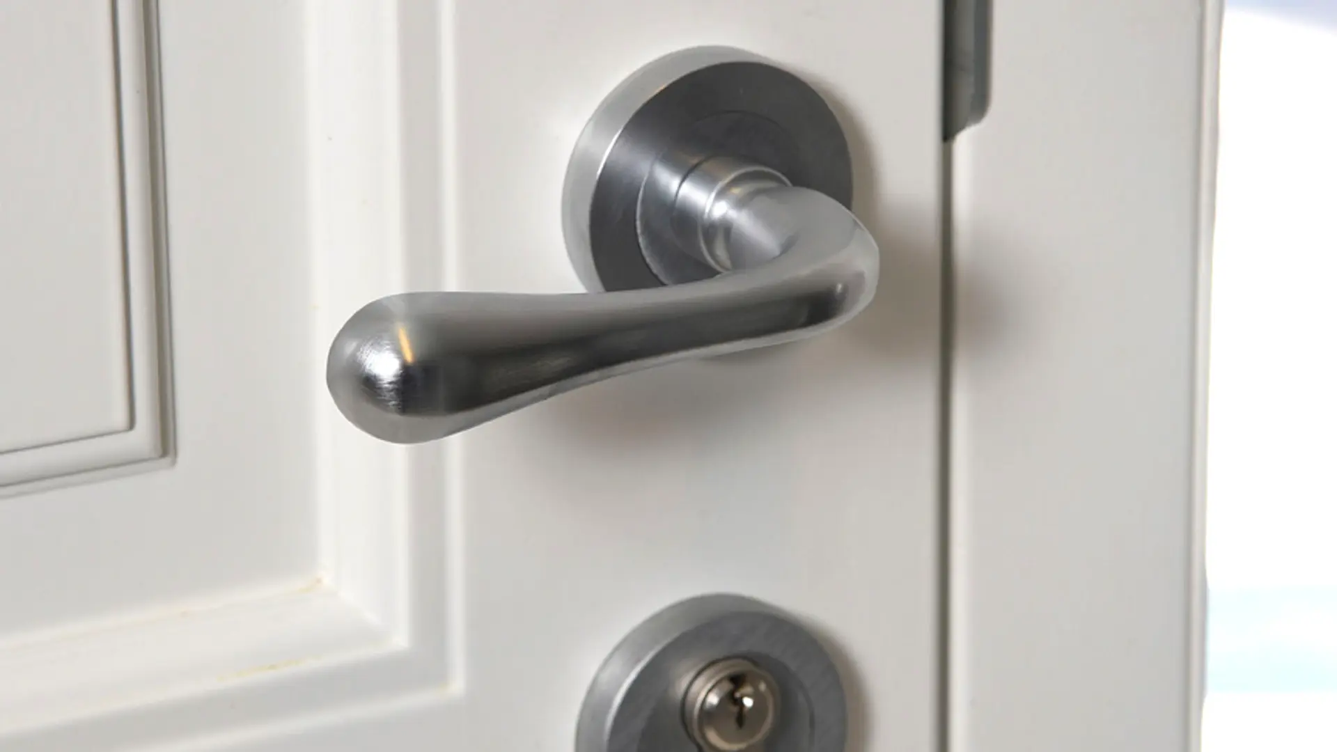 Mumford & Wood Ironmongery Satin Chrome Entrance Door 8 - in