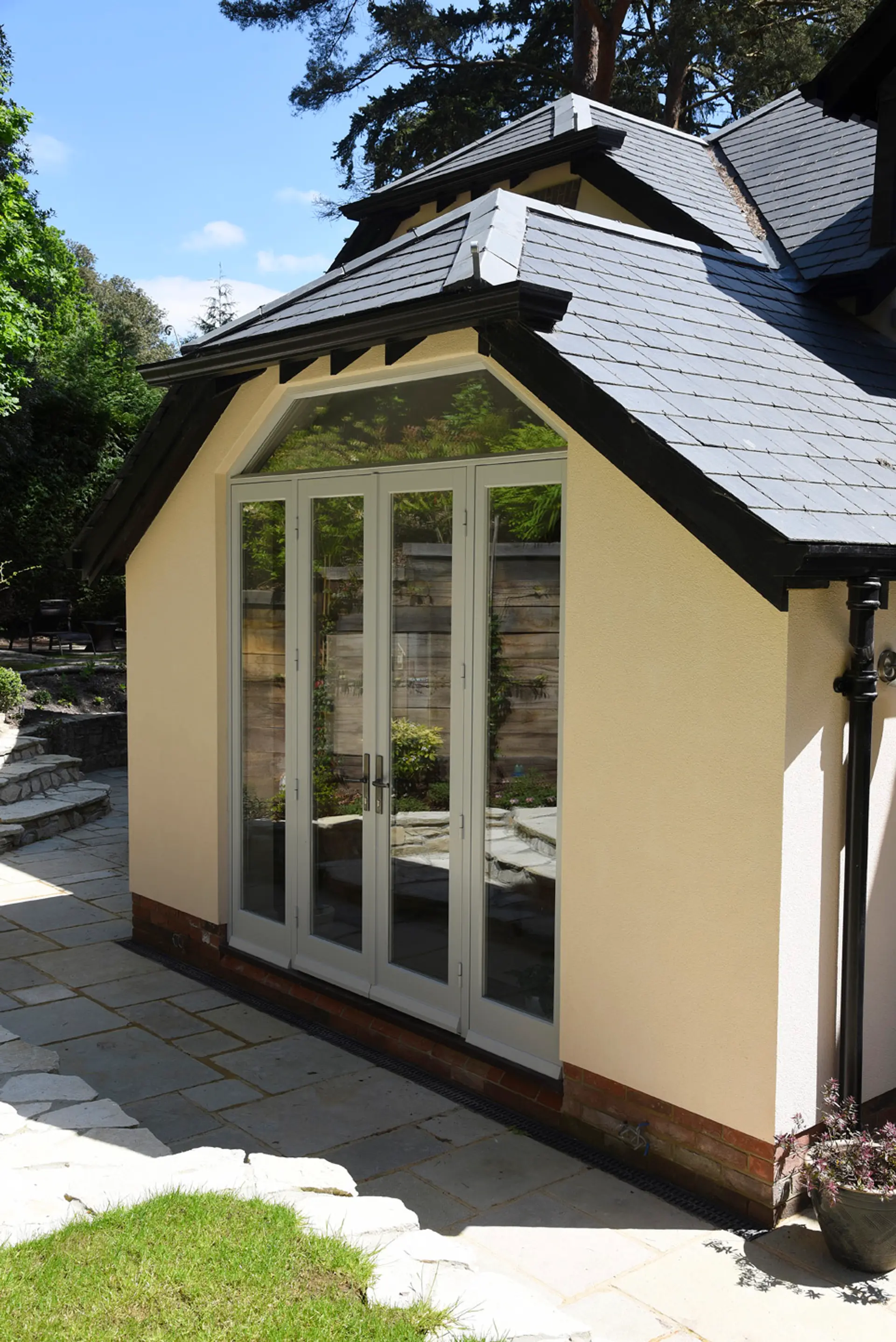 Bifold Door Grey Exterior 5 - Bi-fold door in Grey